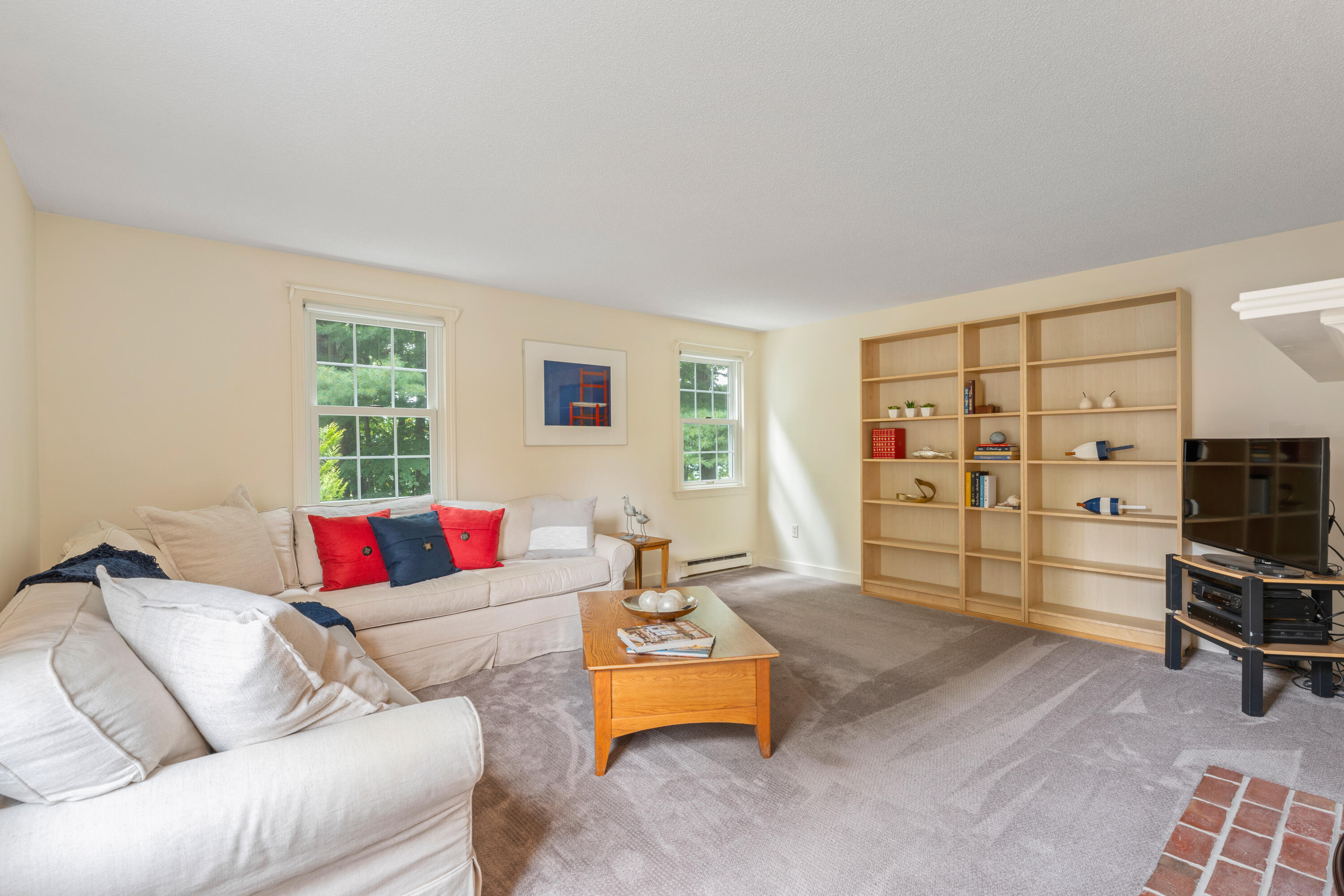 31 Bayberry Way, 31