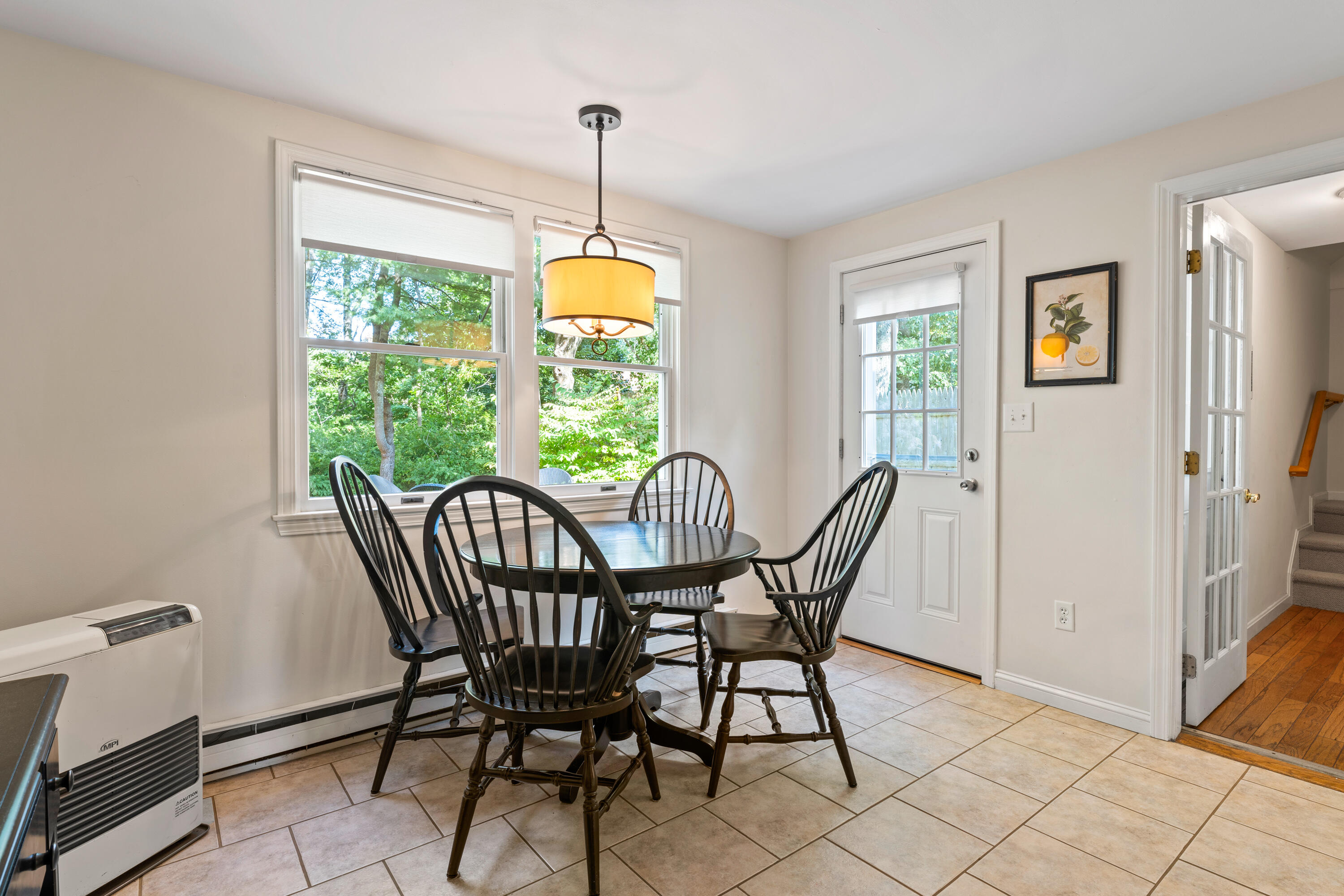 33 Arrowwood Court, 33