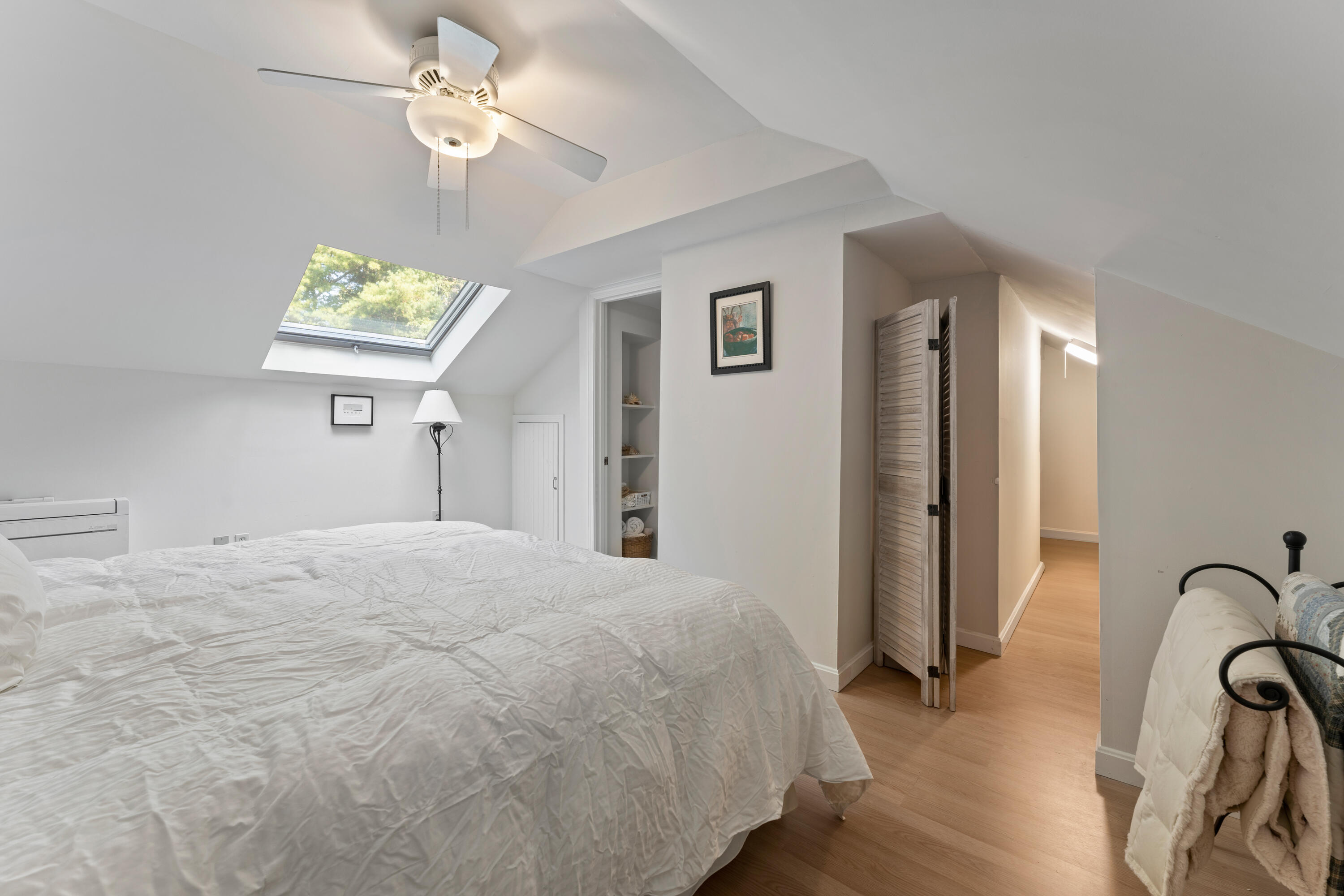 33 Arrowwood Court, 33