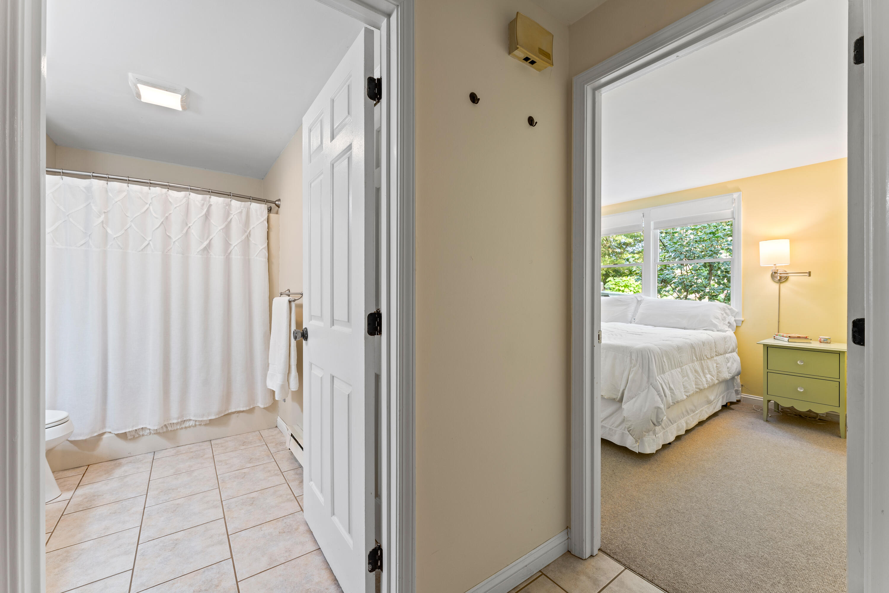 33 Arrowwood Court, 33