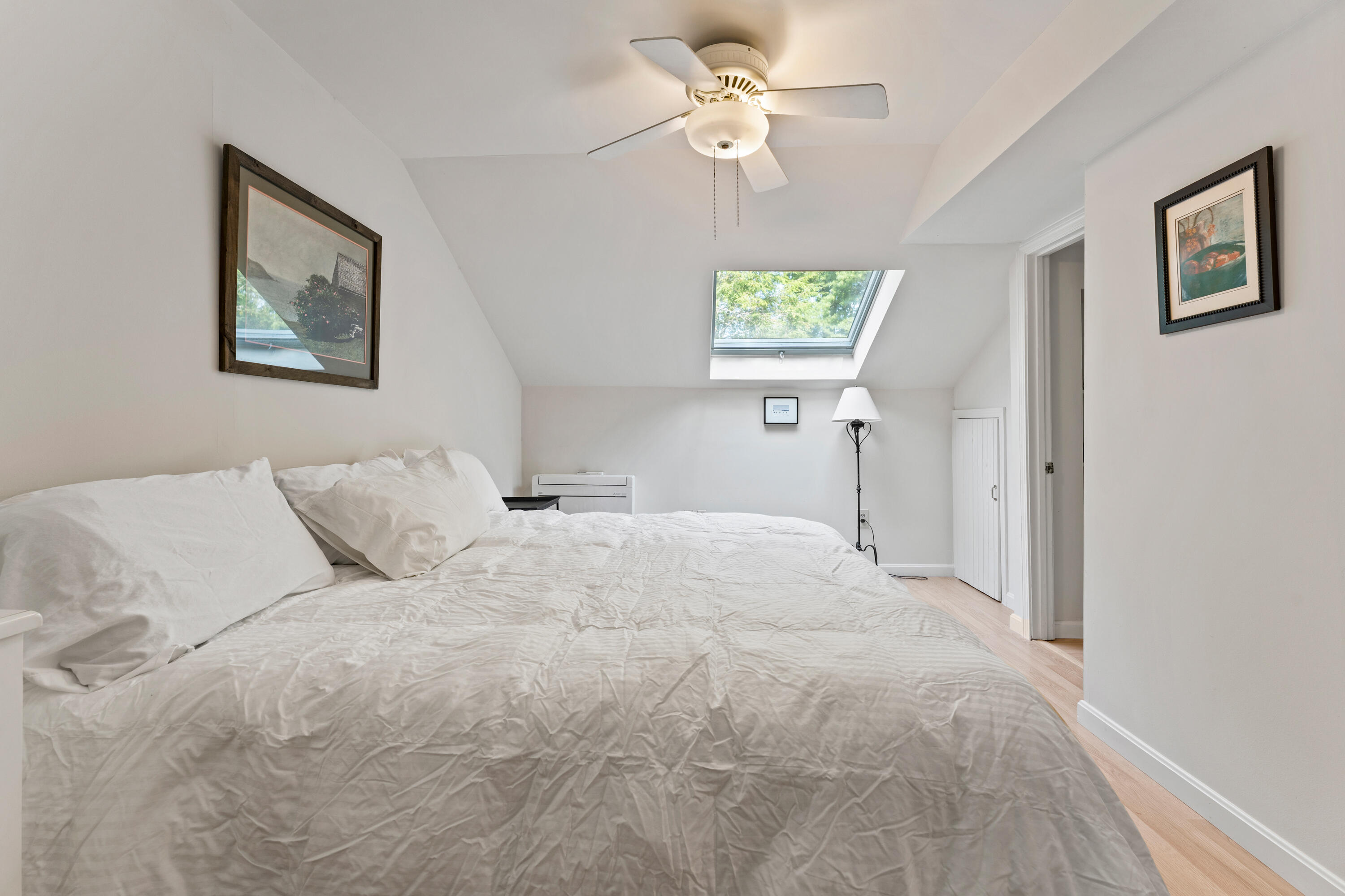33 Arrowwood Court, 33