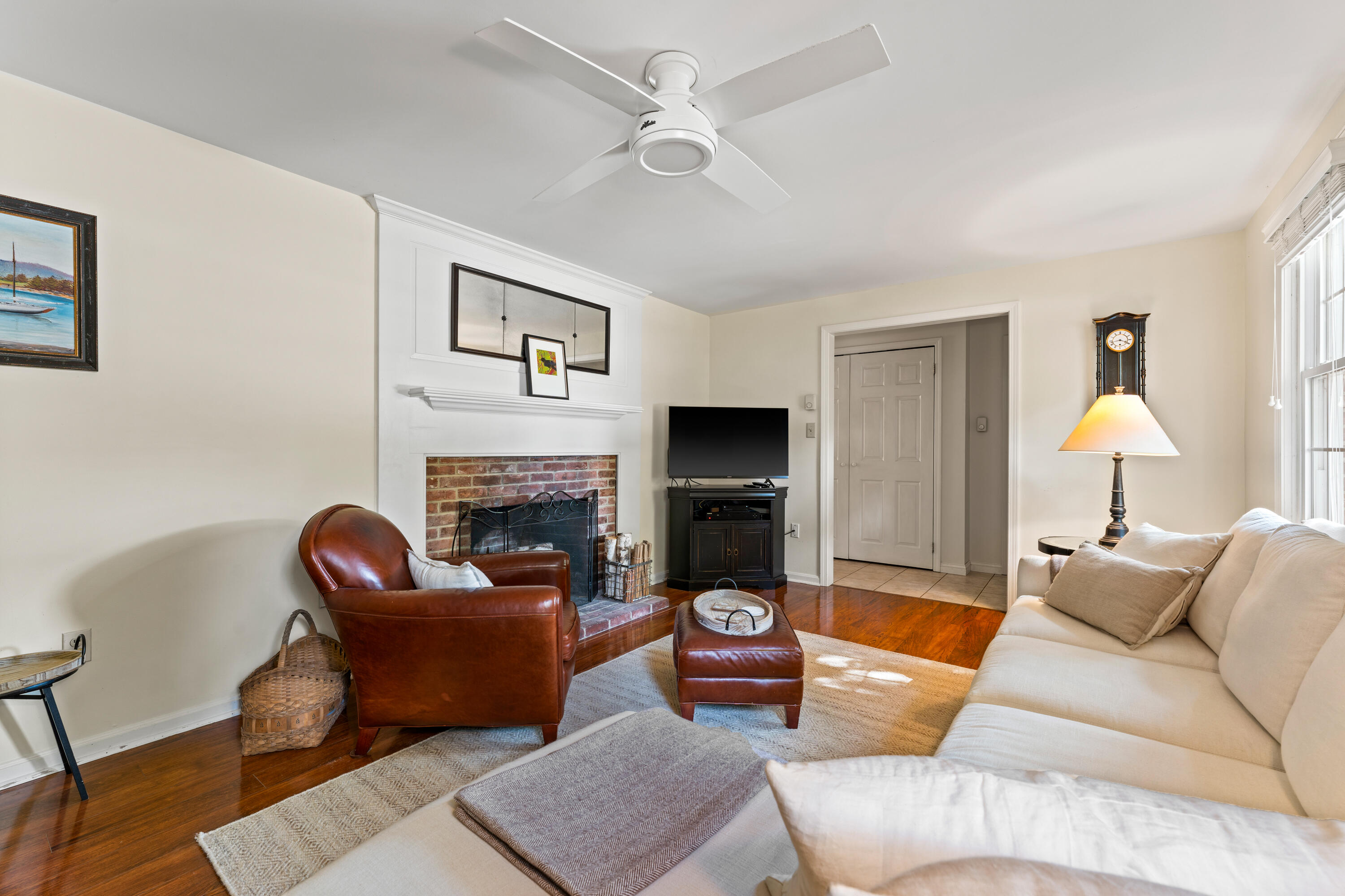 33 Arrowwood Court, 33