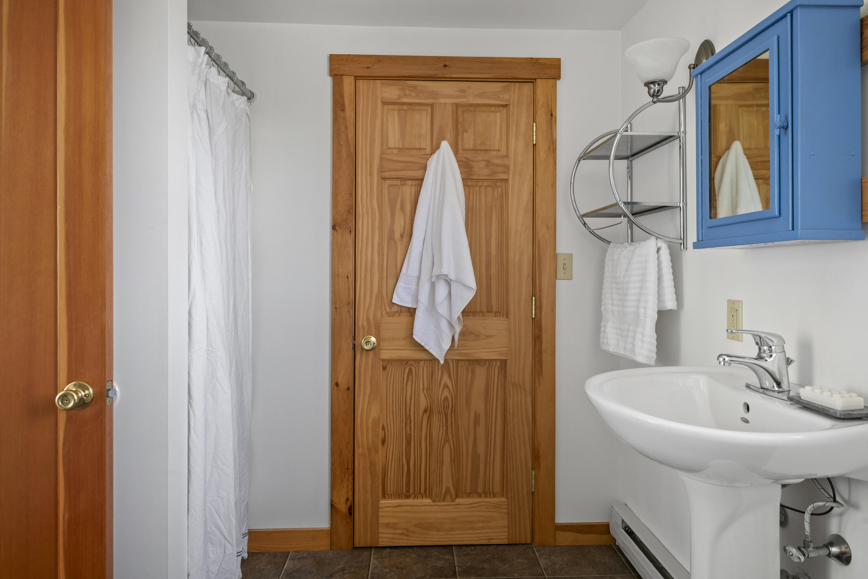 23 North Avenue, 23