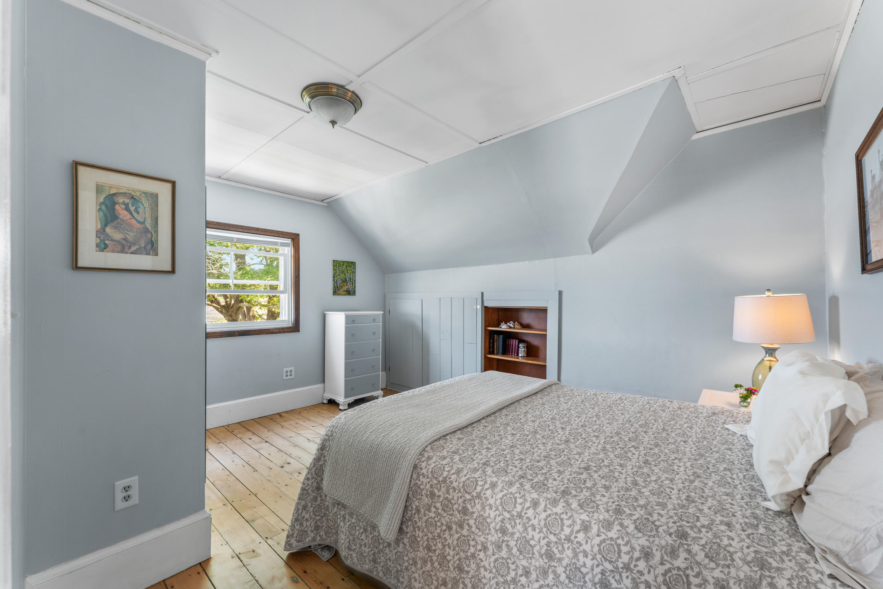 15 Myrtle Avenue