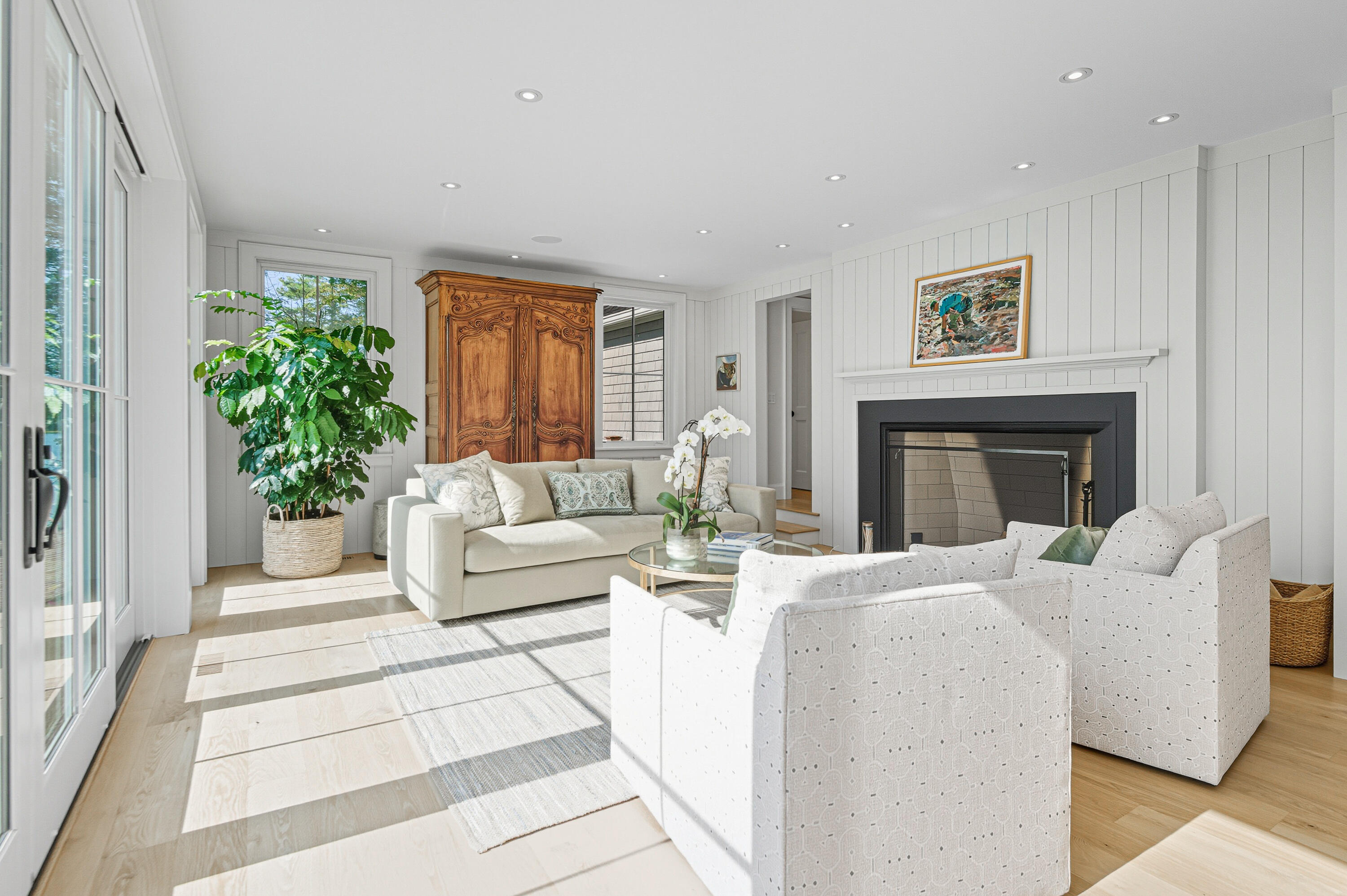 650 Mere Point Road