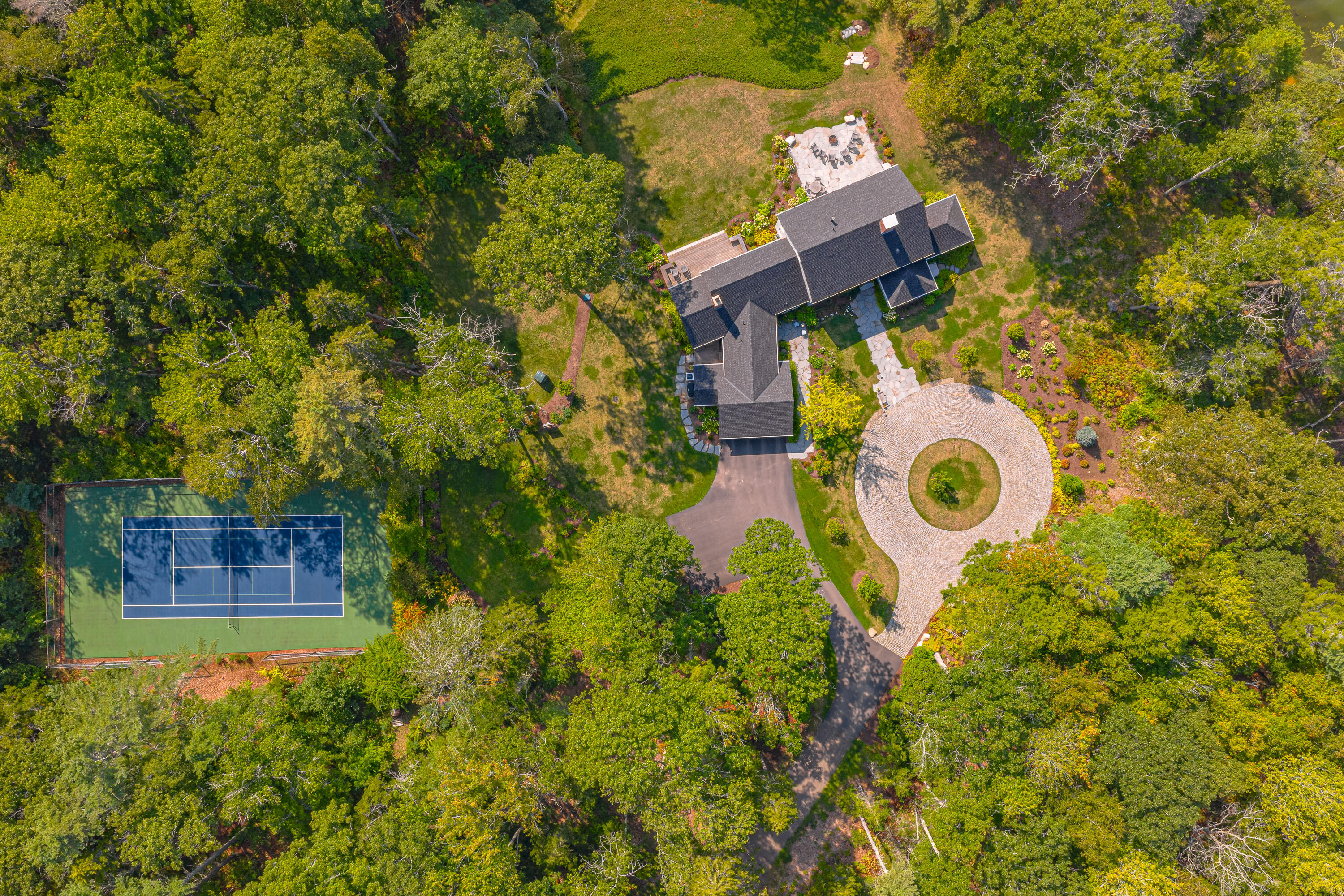 650 Mere Point Road