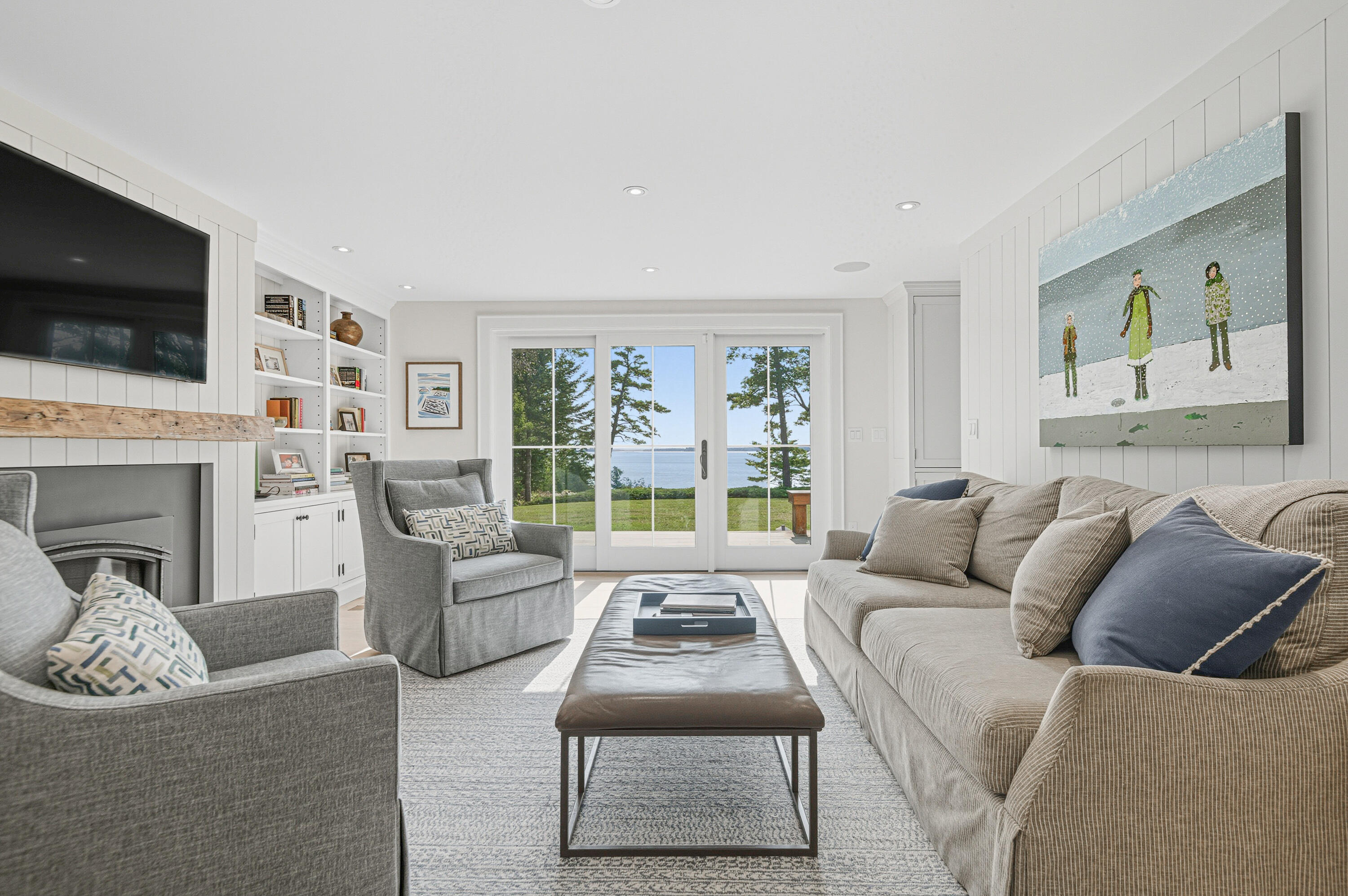 650 Mere Point Road