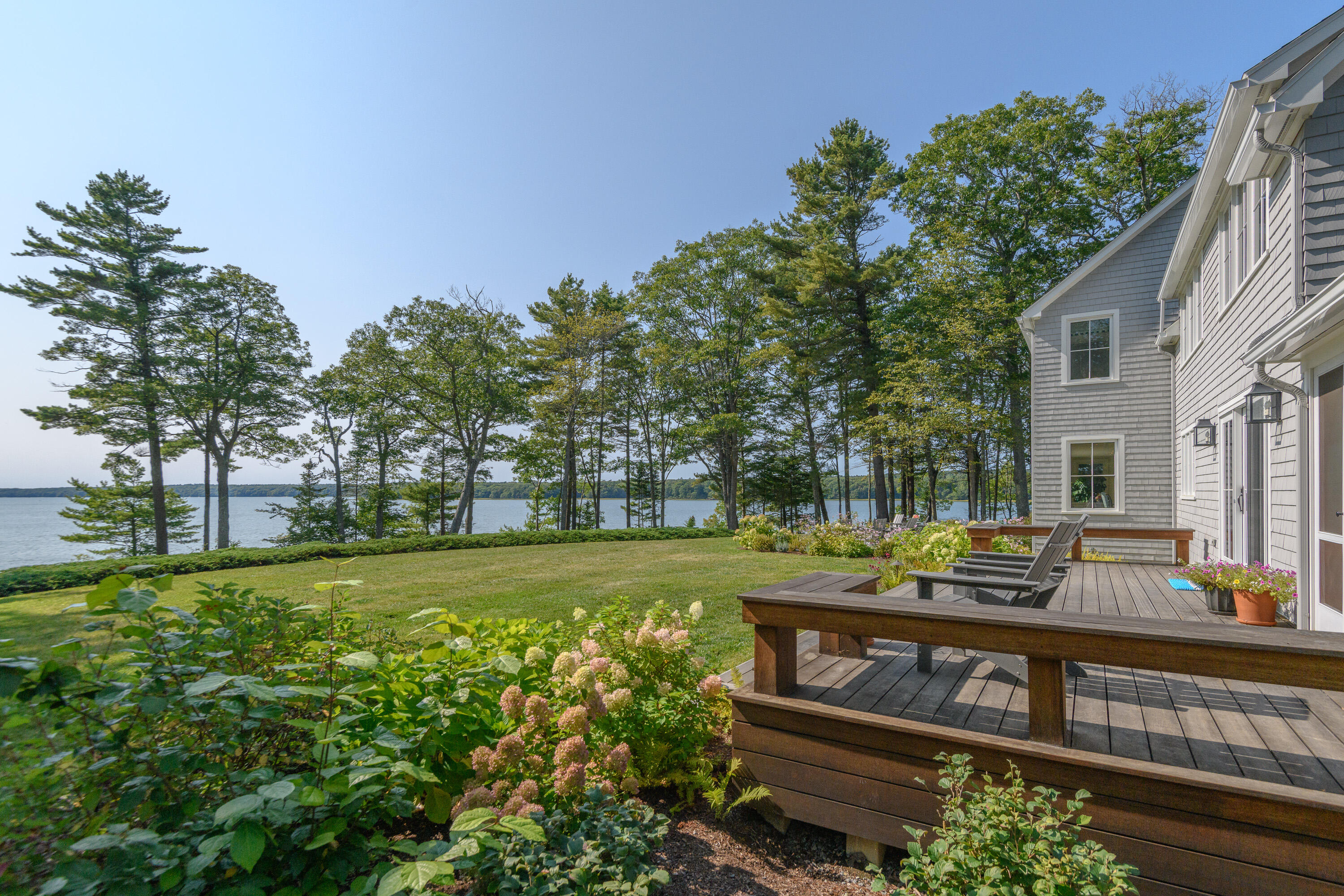 650 Mere Point Road