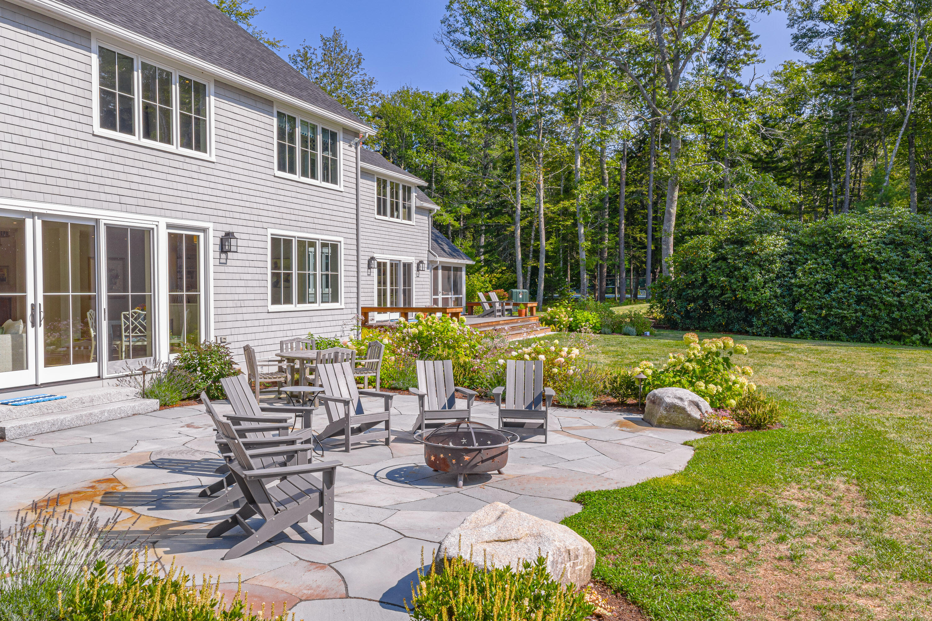 650 Mere Point Road