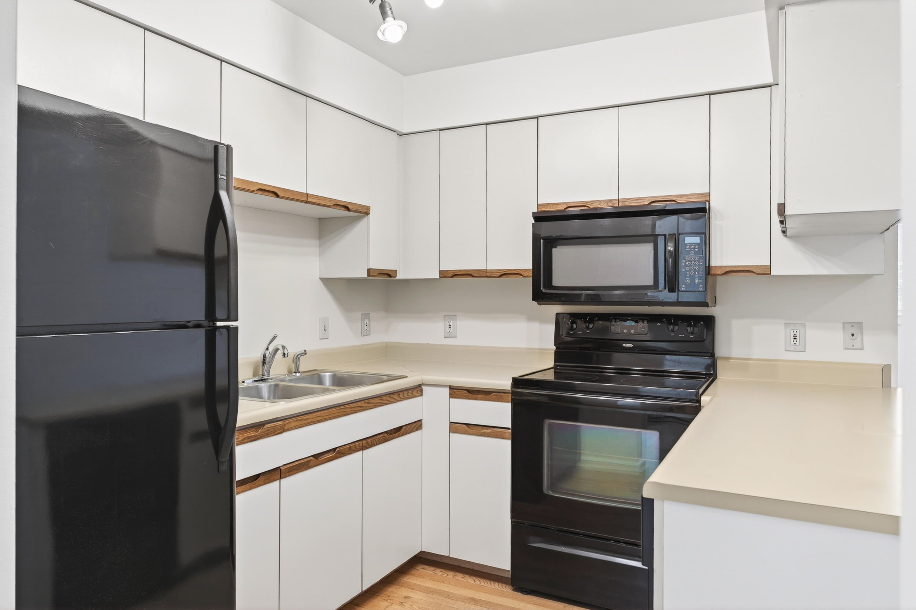 245 Broadway 202