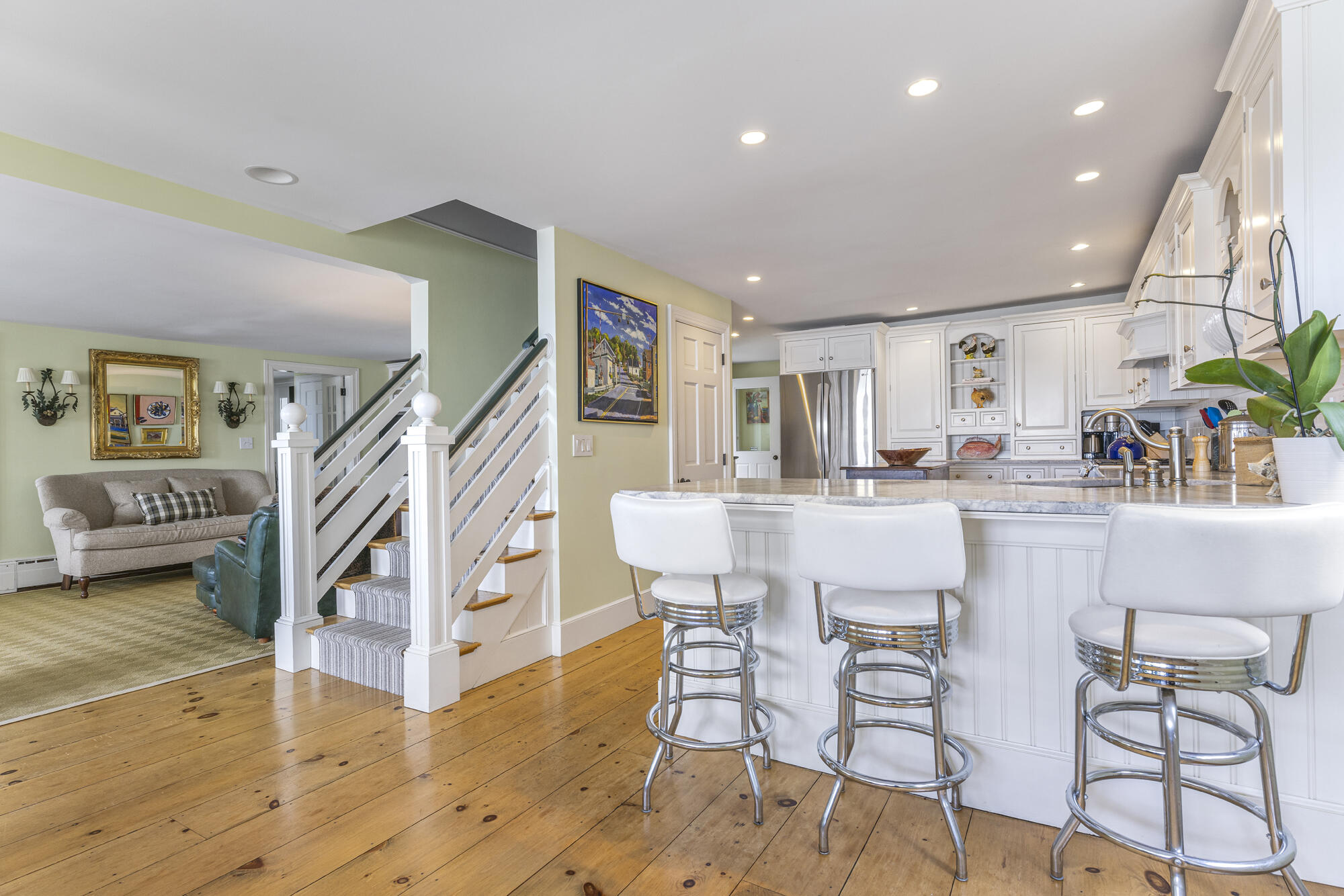 909 Princes Point Road