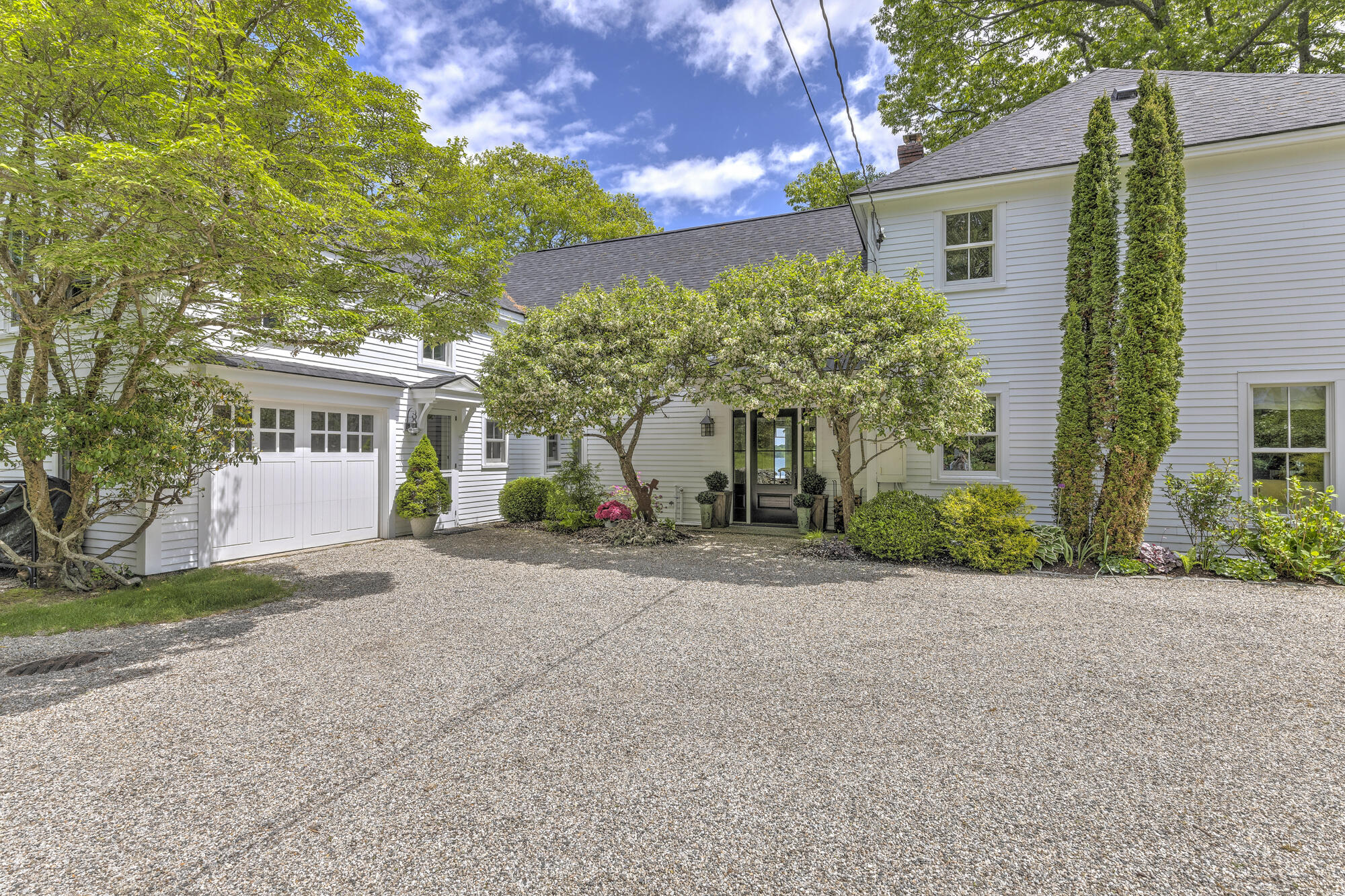 909 Princes Point Road