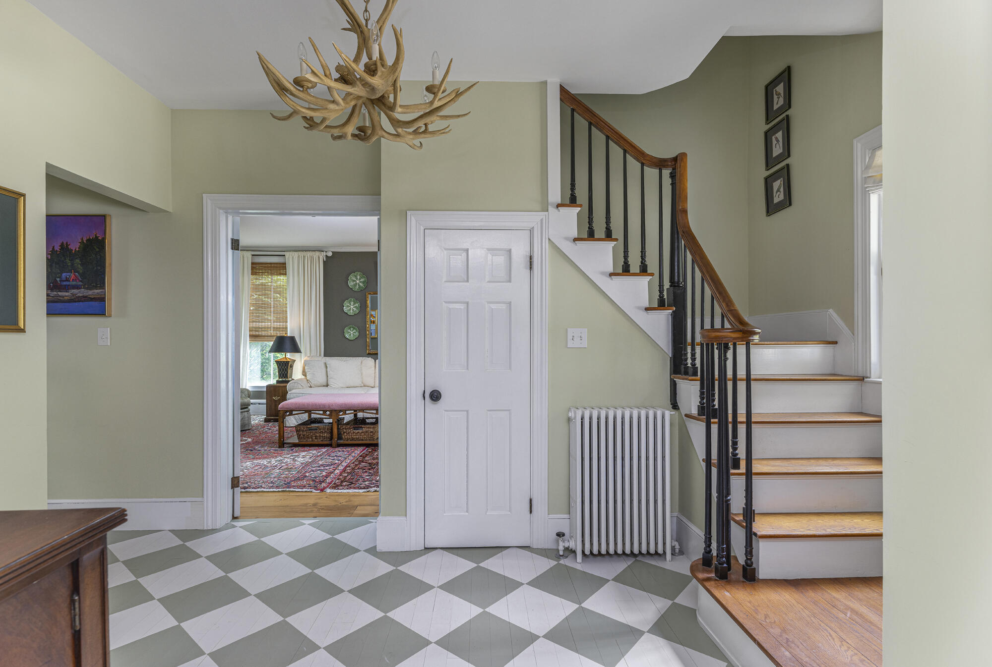 909 Princes Point Road