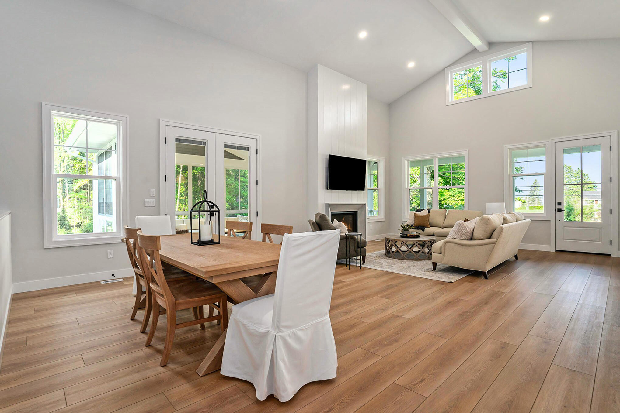 14848 Crest View Court