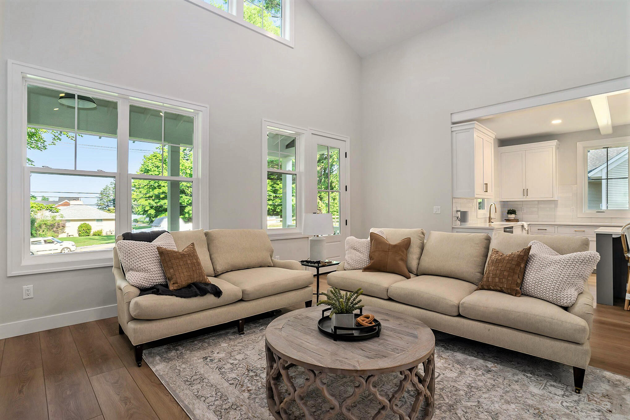 14848 Crest View Court