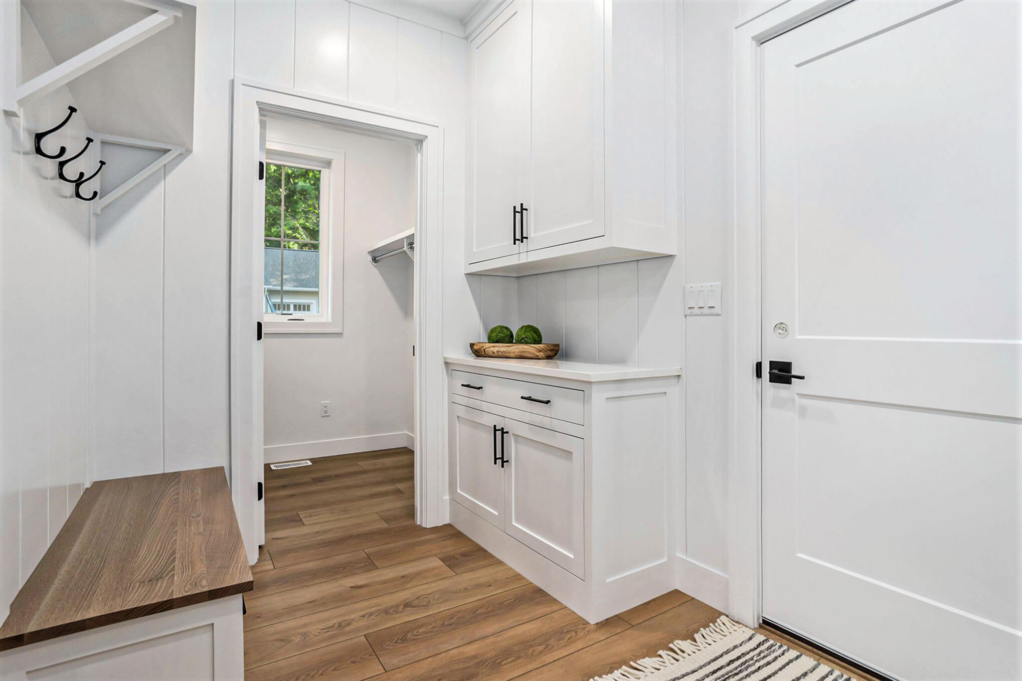 14848 Crest View Court