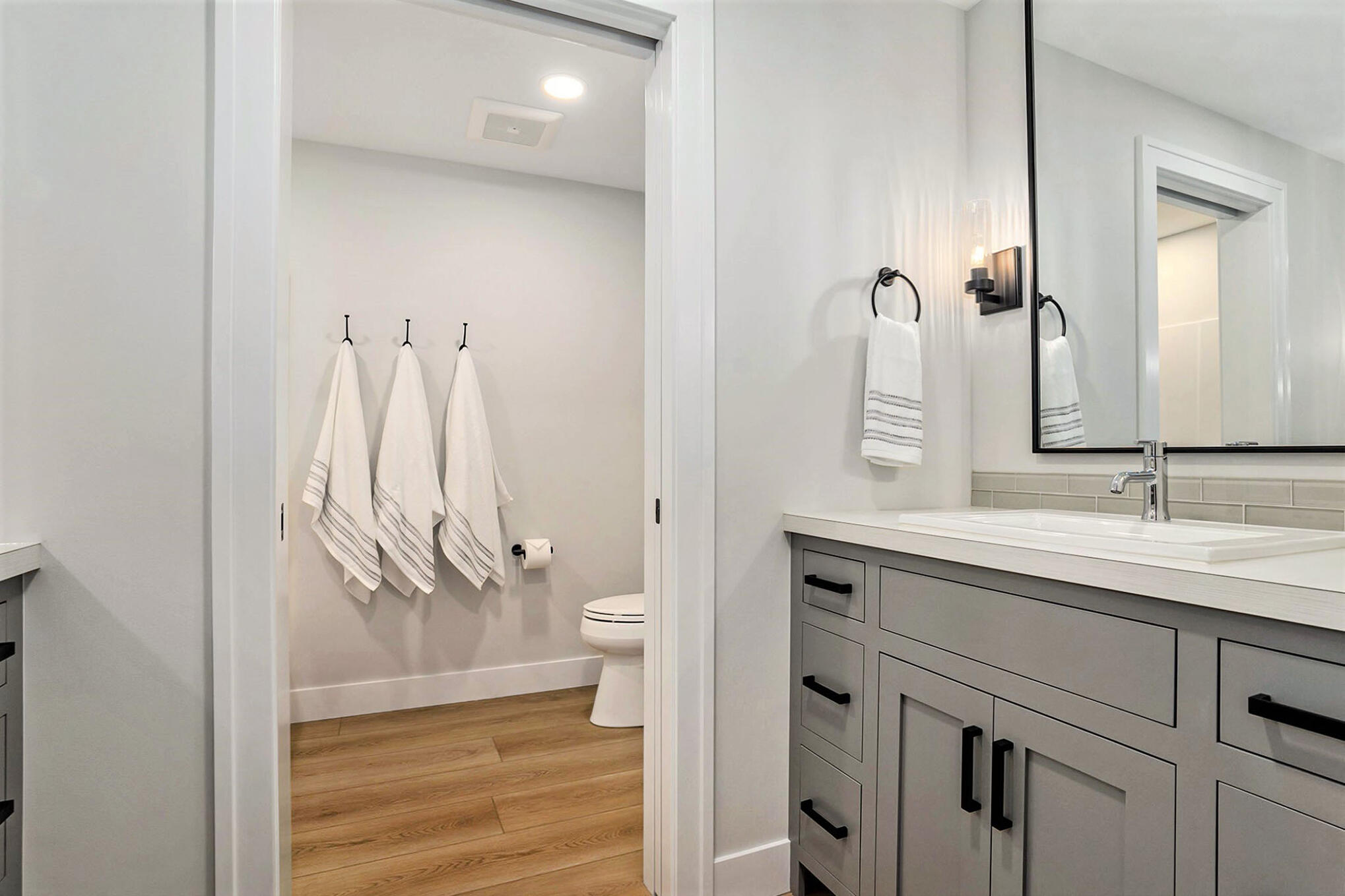 14848 Crest View Court