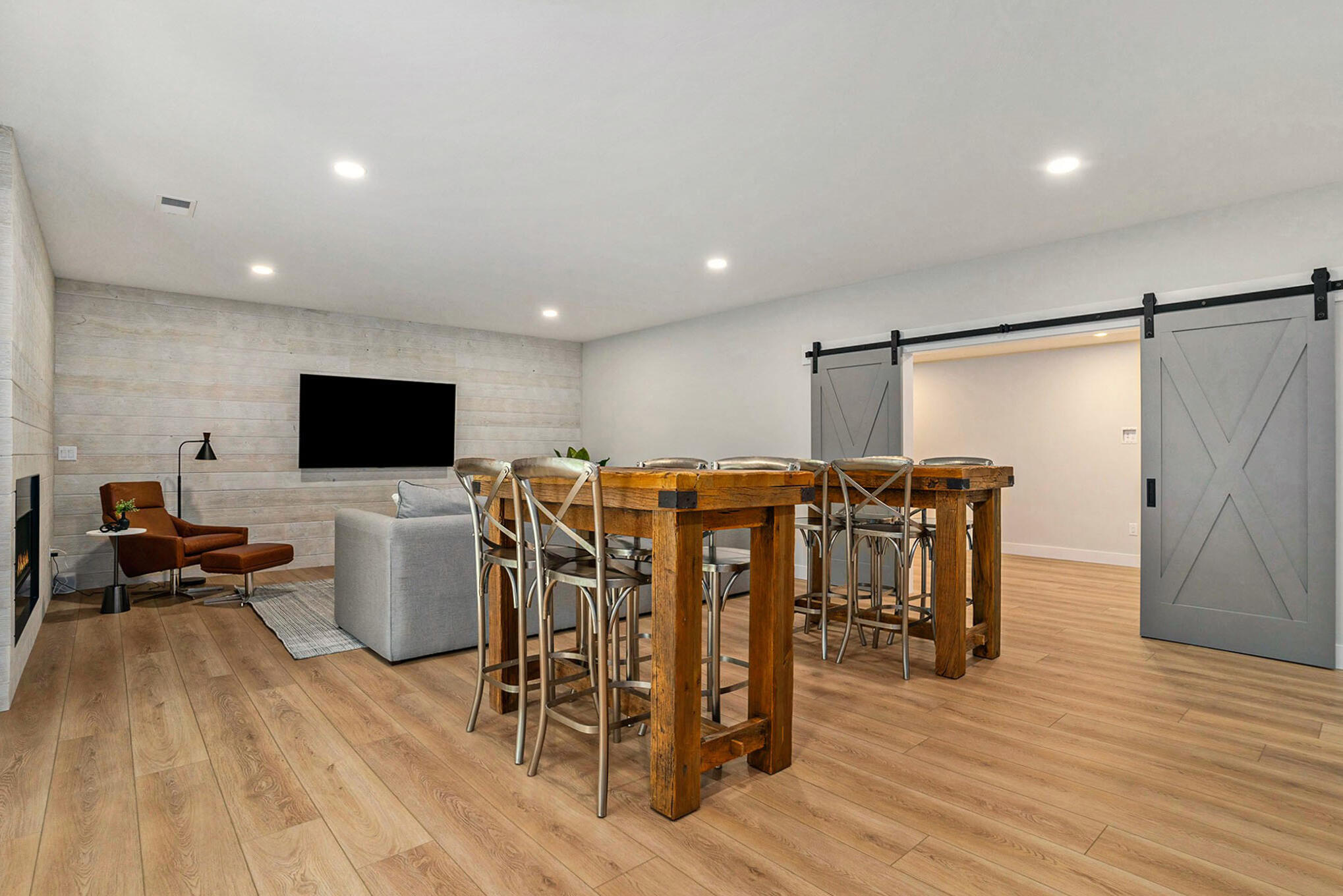 14848 Crest View Court