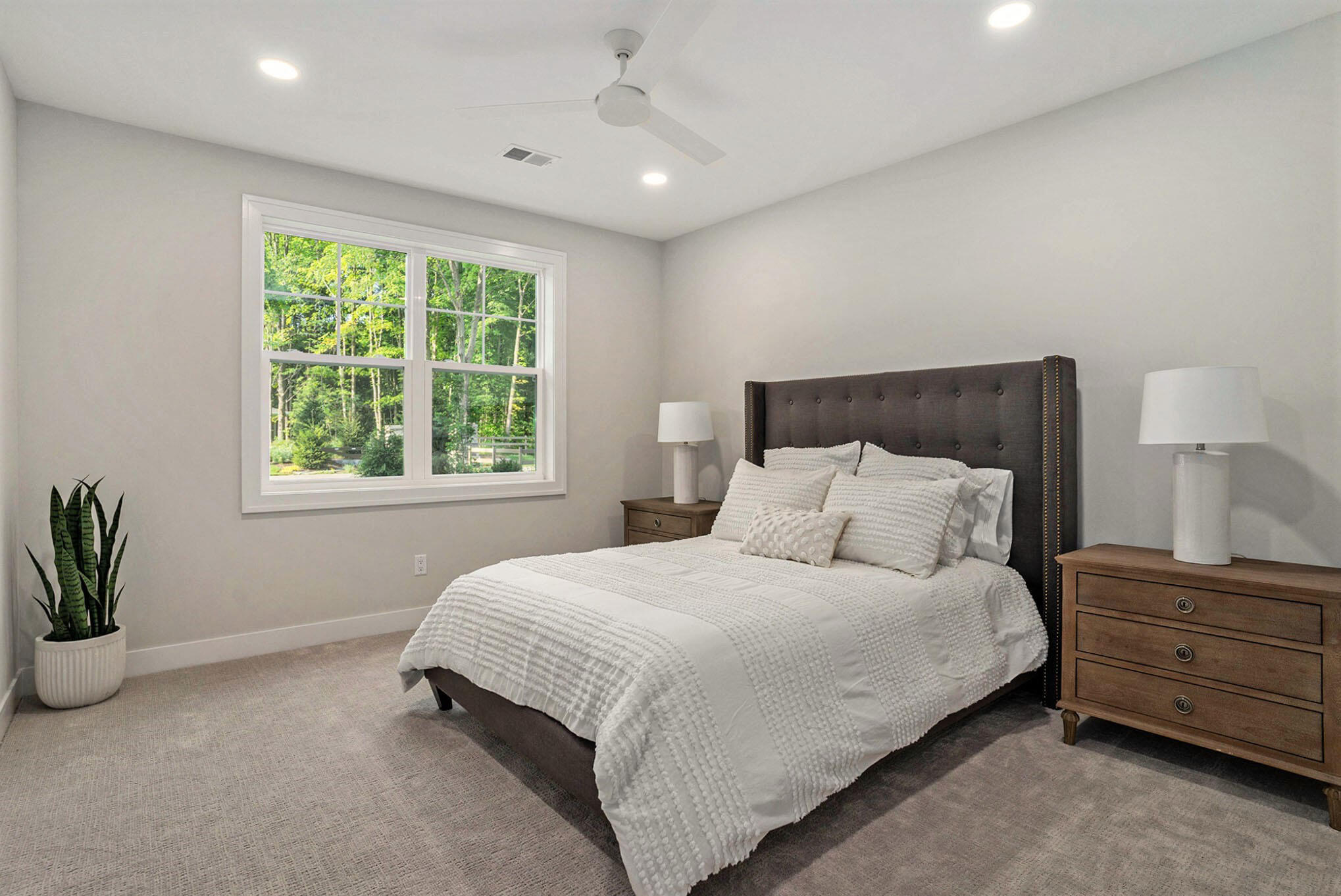 14848 Crest View Court