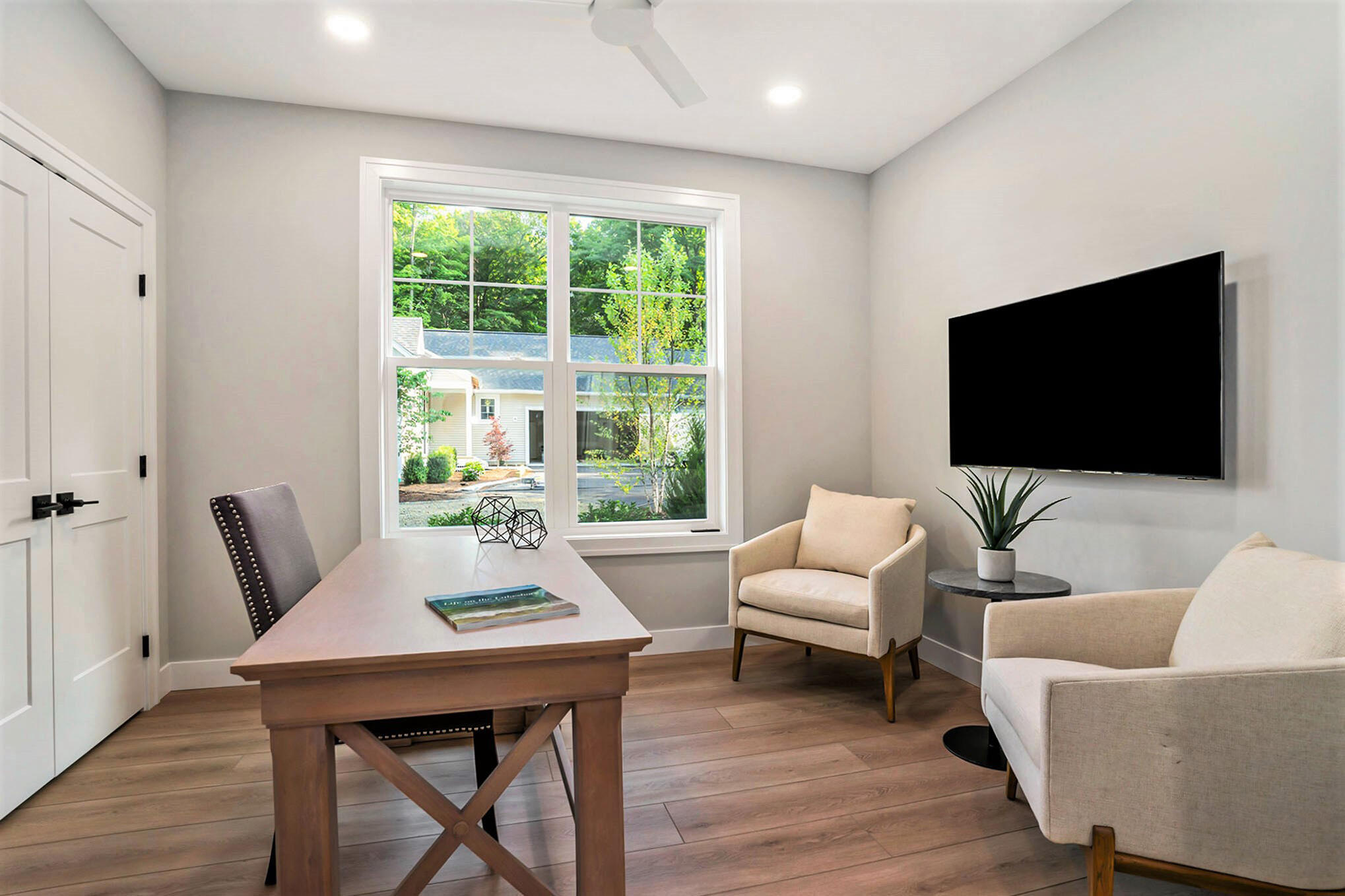 14848 Crest View Court