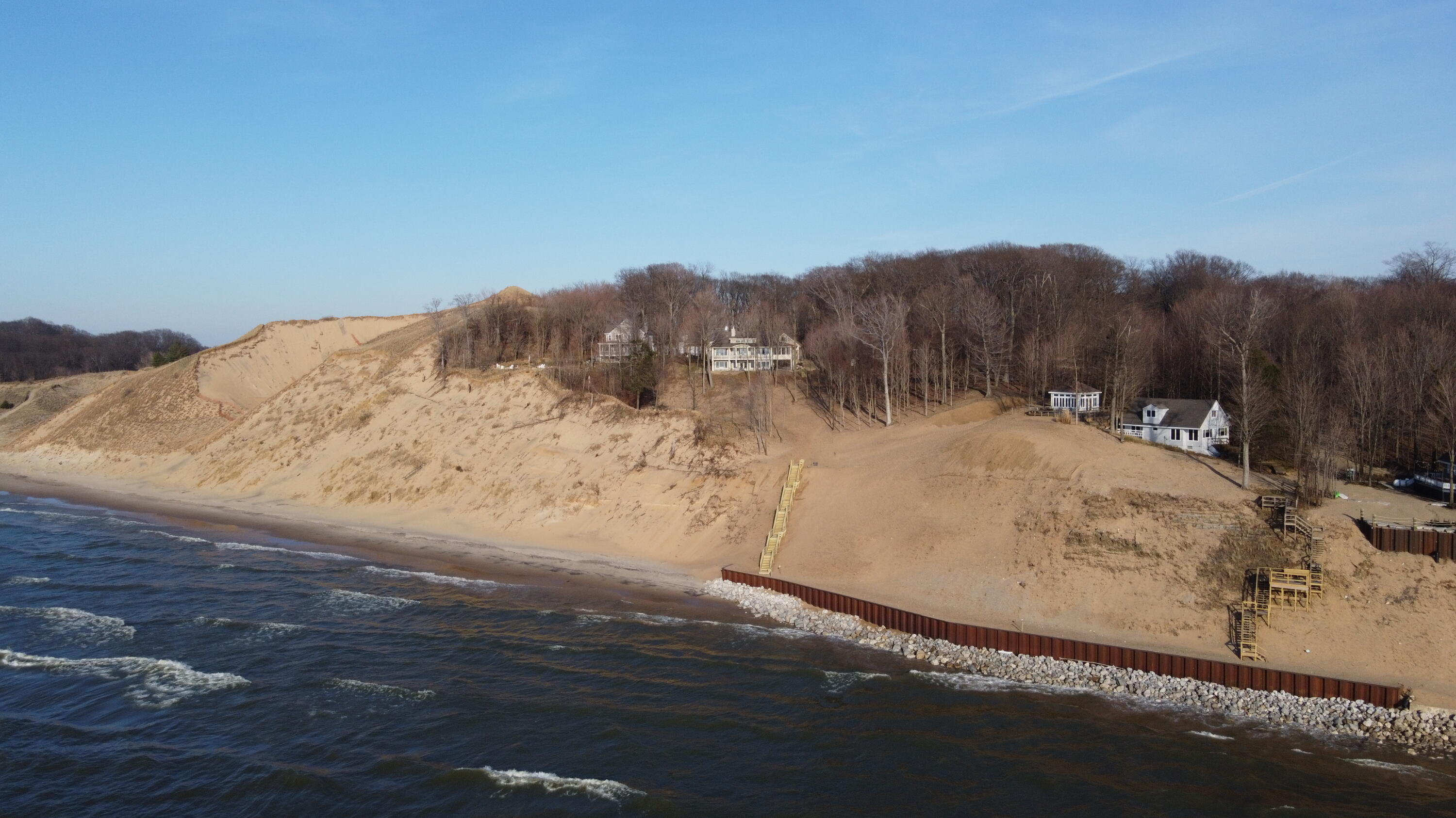 20055 Lake Shore Drive