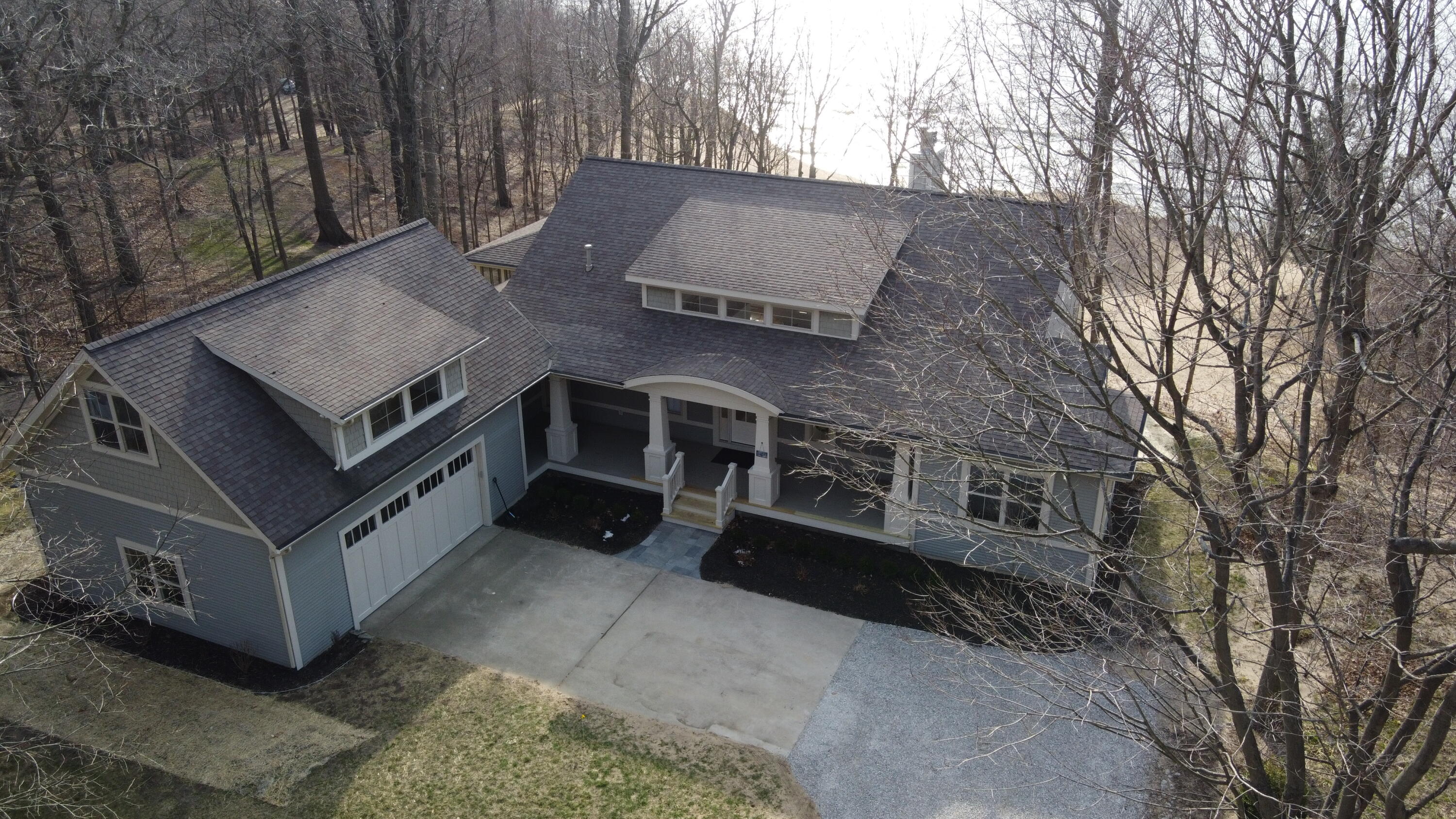 20055 Lake Shore Drive