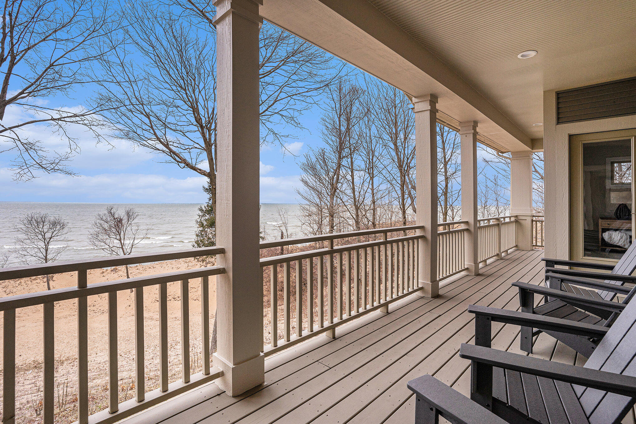 20055 Lake Shore Drive