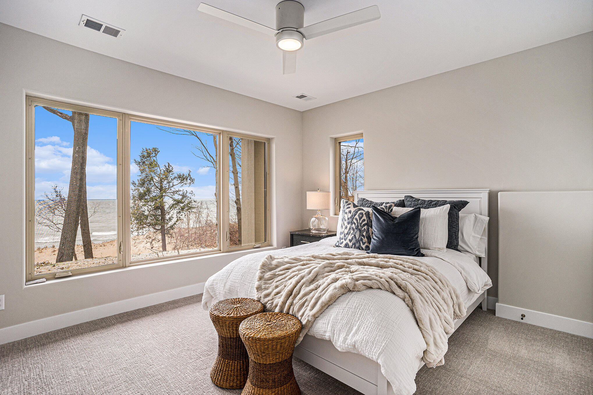 20055 Lake Shore Drive