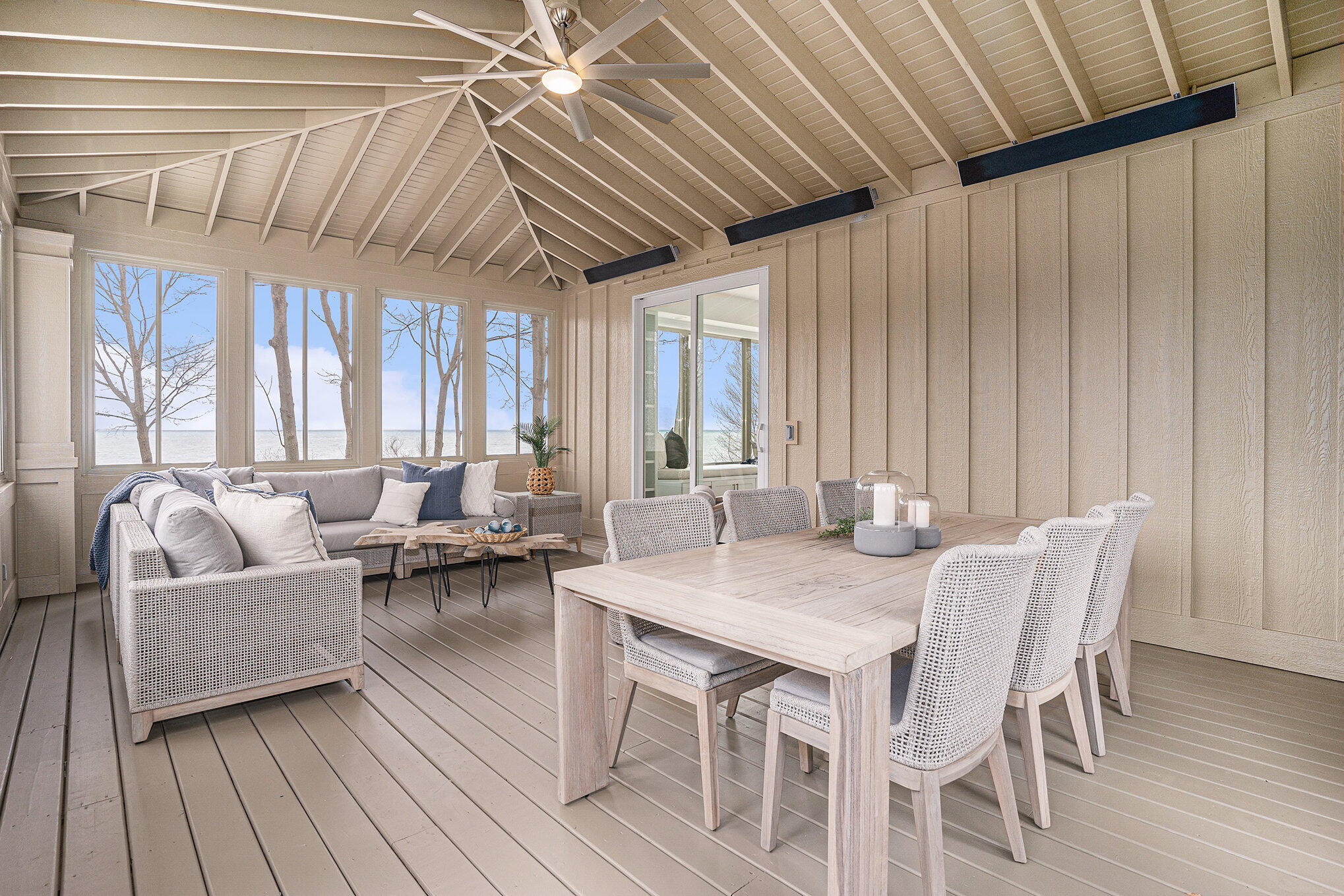 20055 Lake Shore Drive