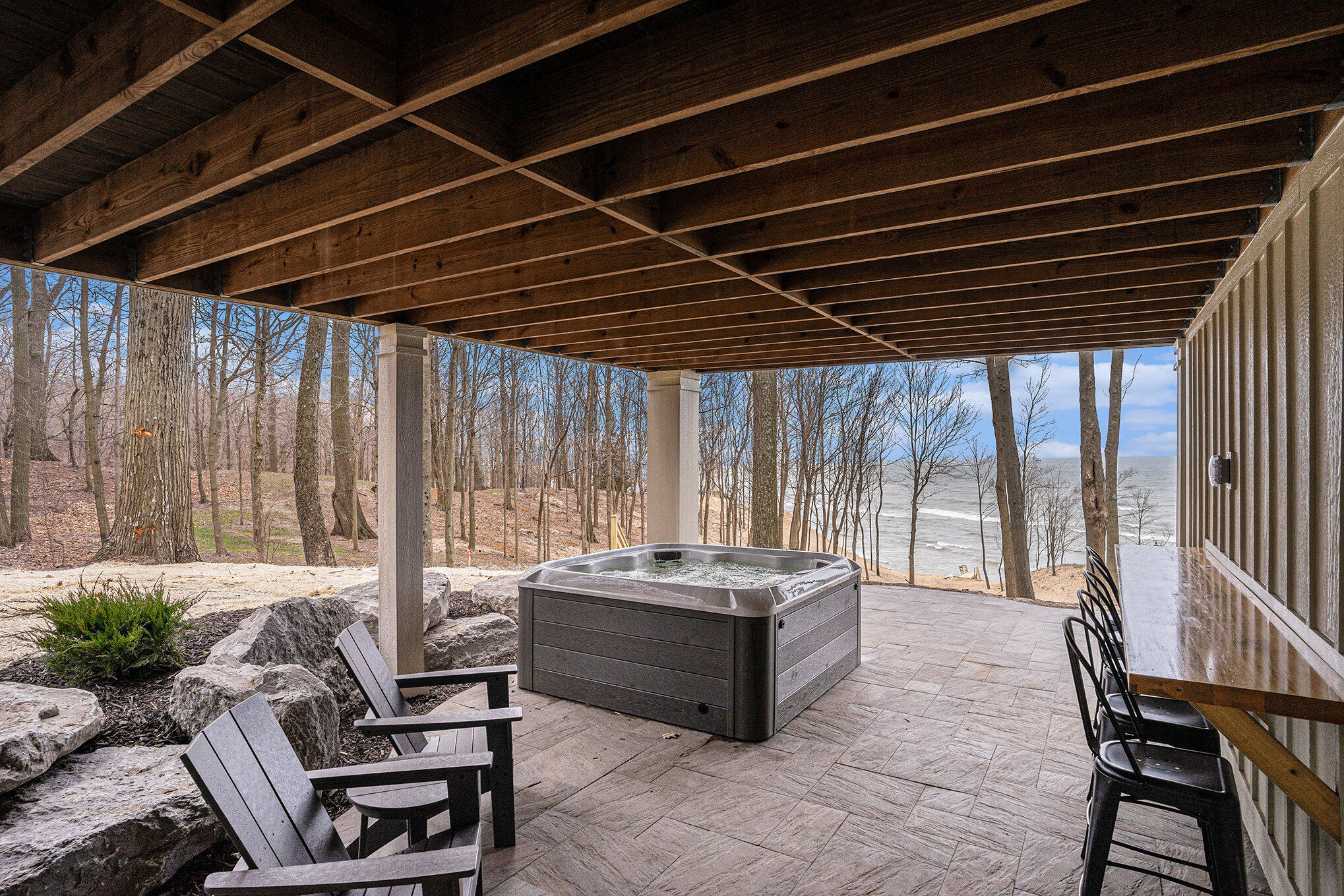 20055 Lake Shore Drive