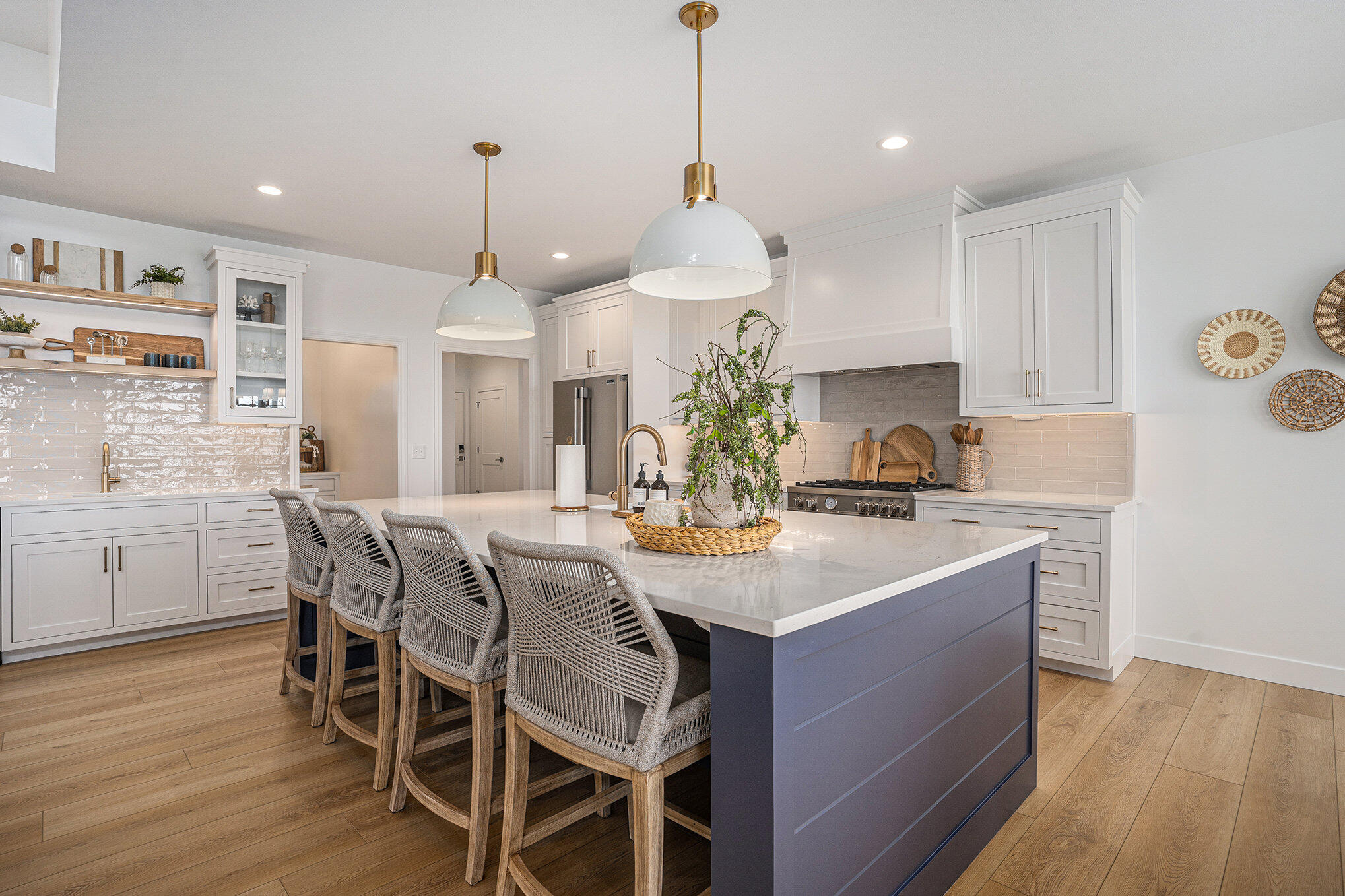 20055 Lake Shore Drive