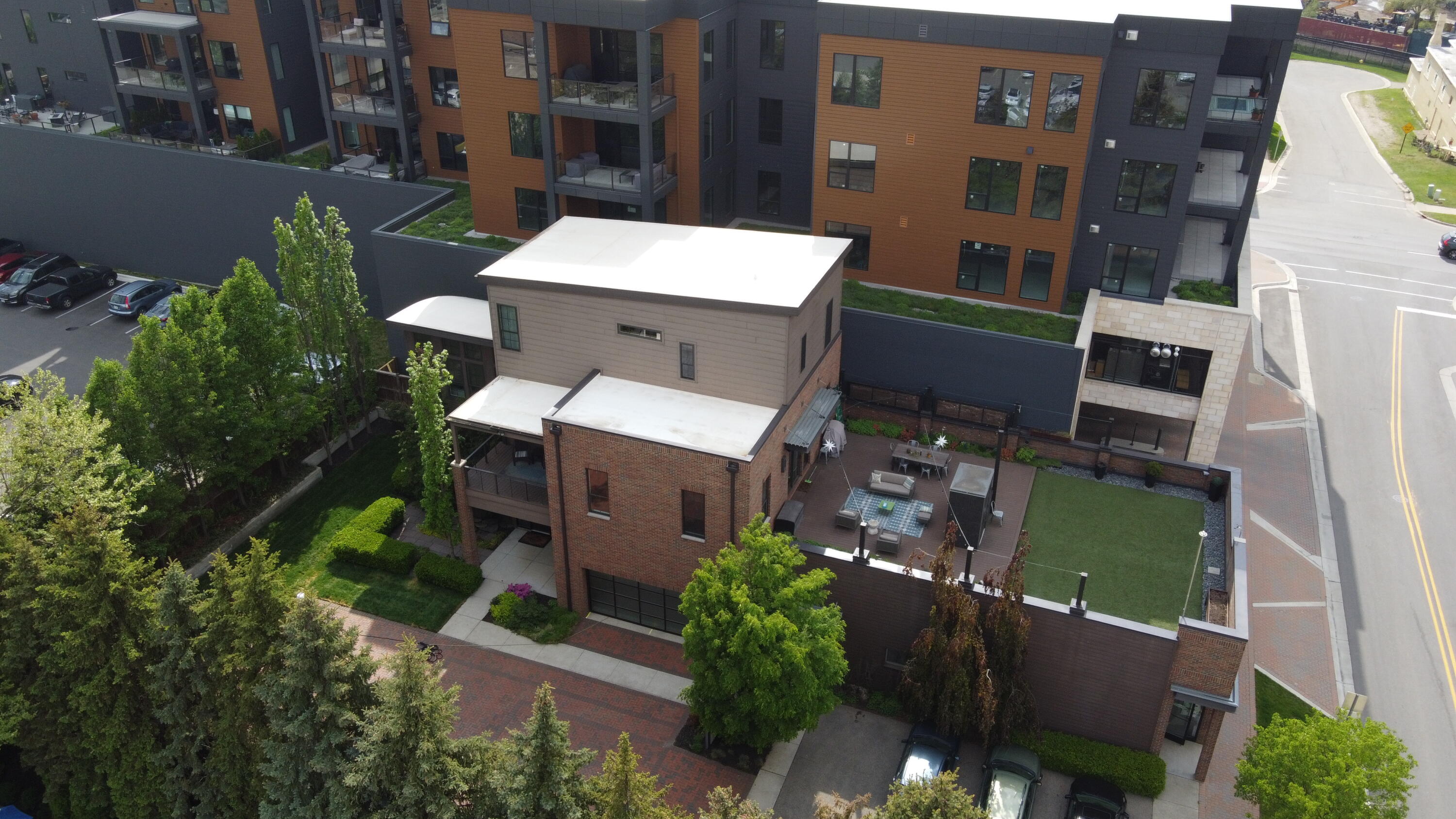 26 W 6th Street Street