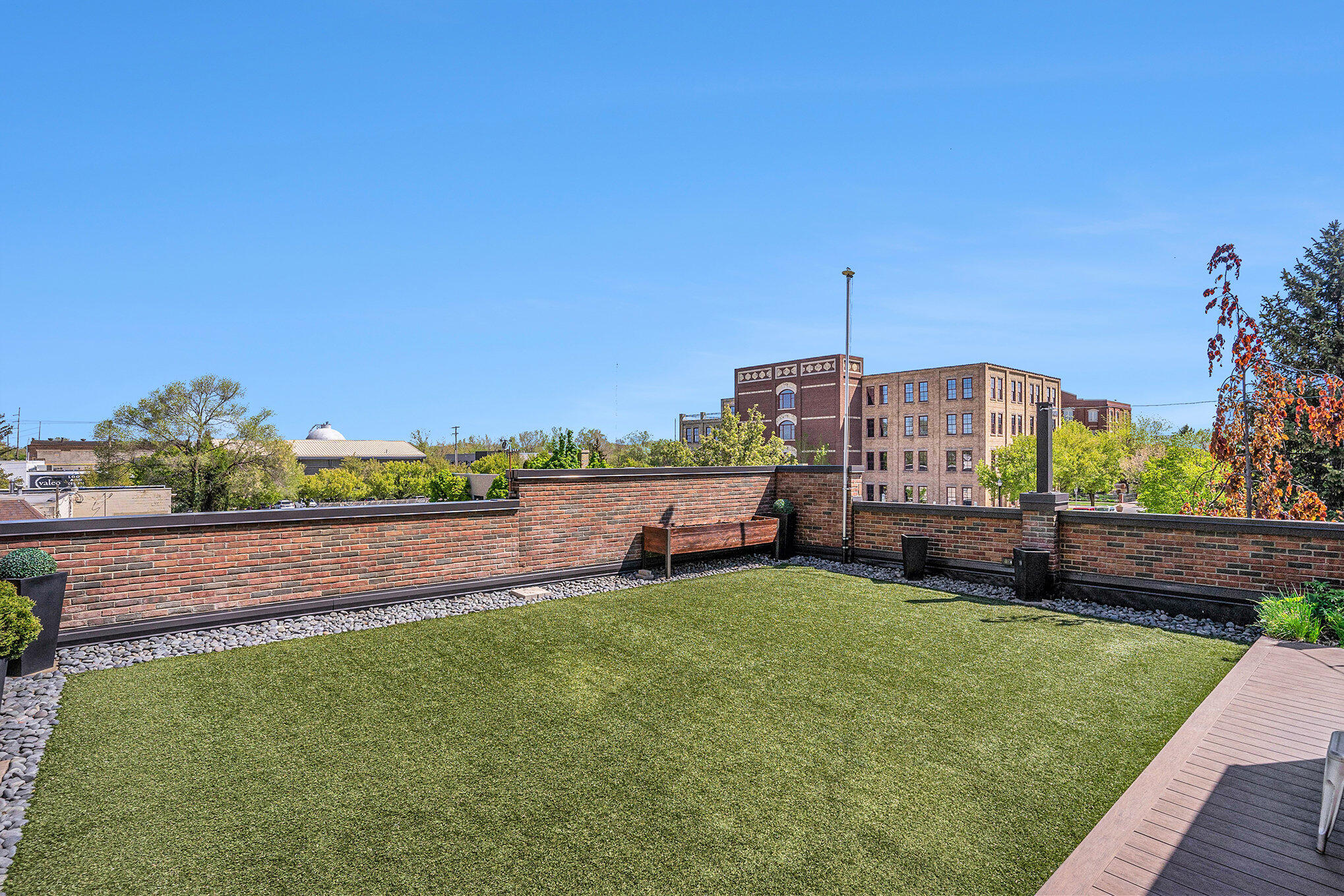 26 W 6th Street Street