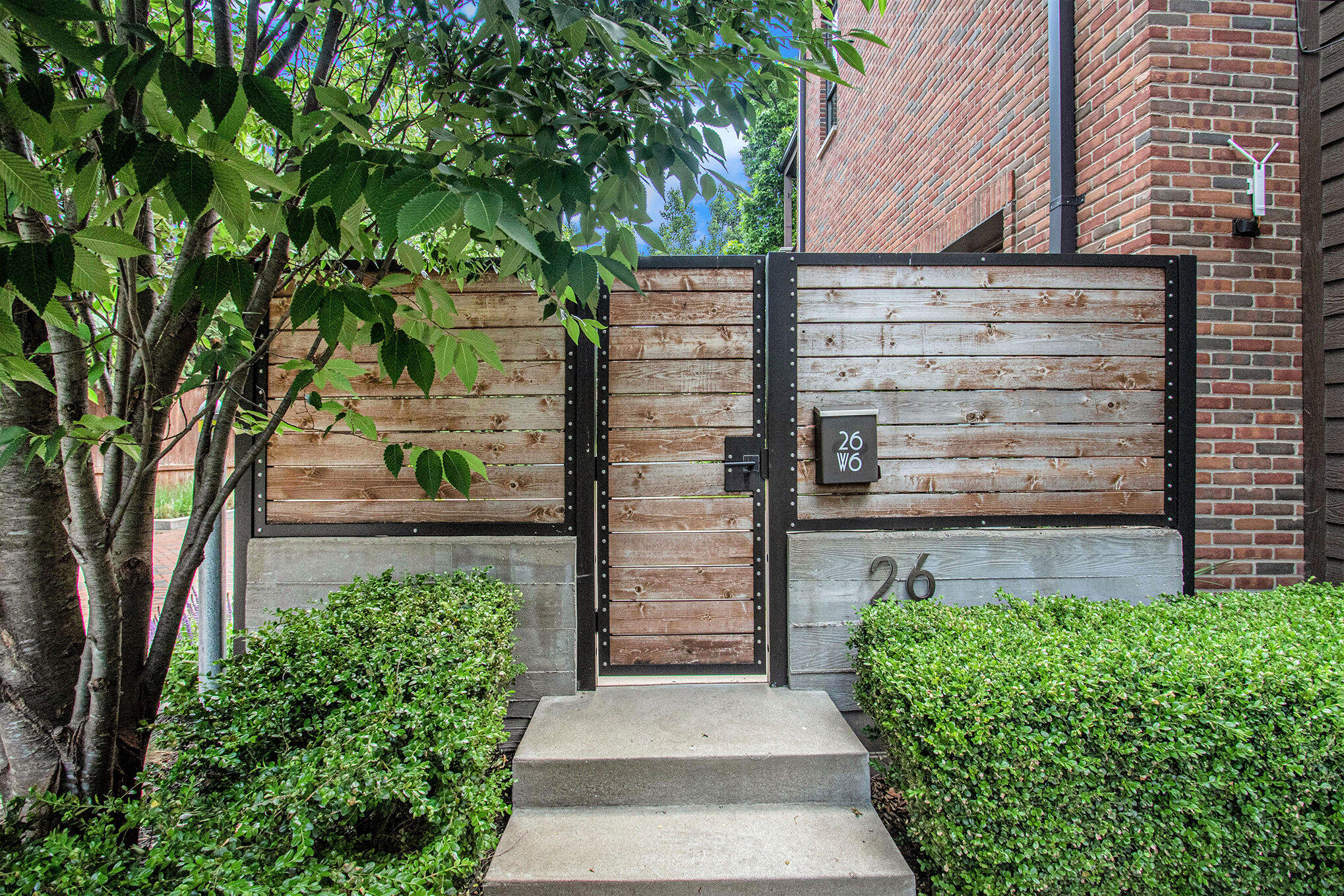 26 W 6th Street Street