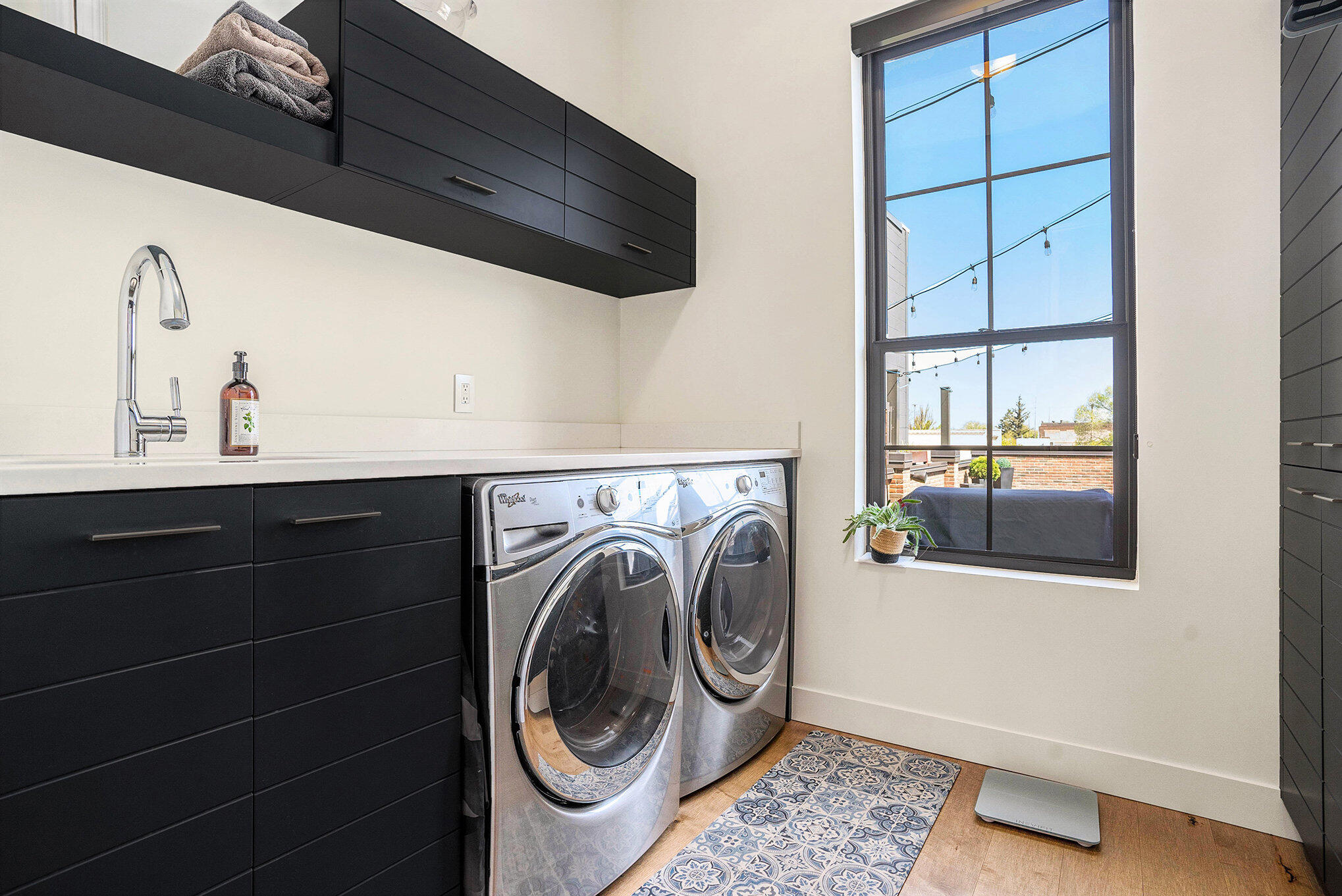 26 W 6th Street Street