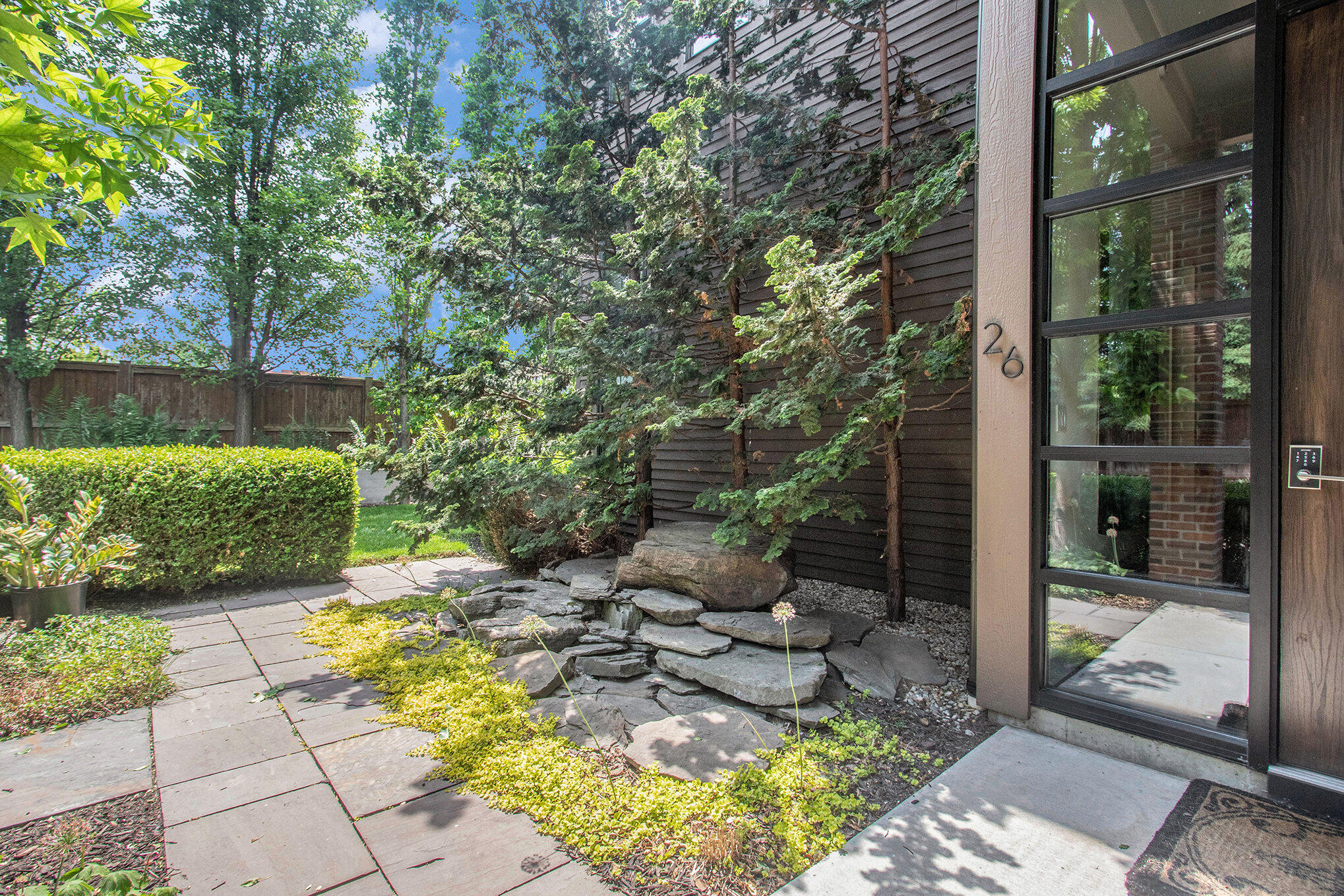 26 W 6th Street Street