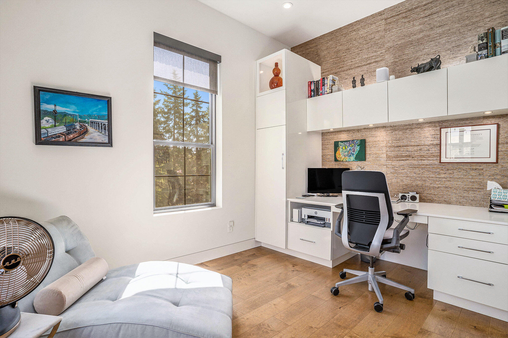 26 W 6th Street Street