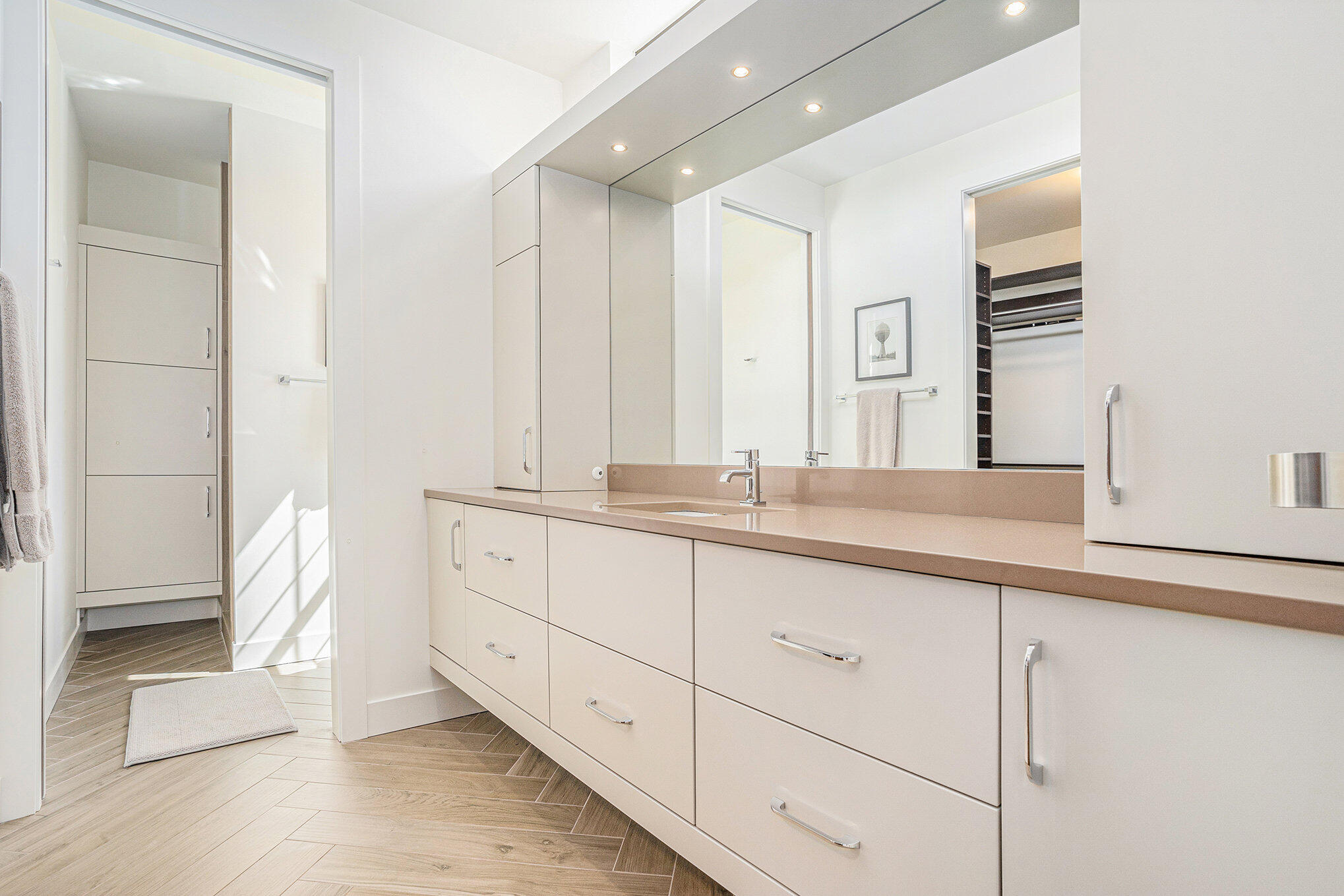 26 W 6th Street Street