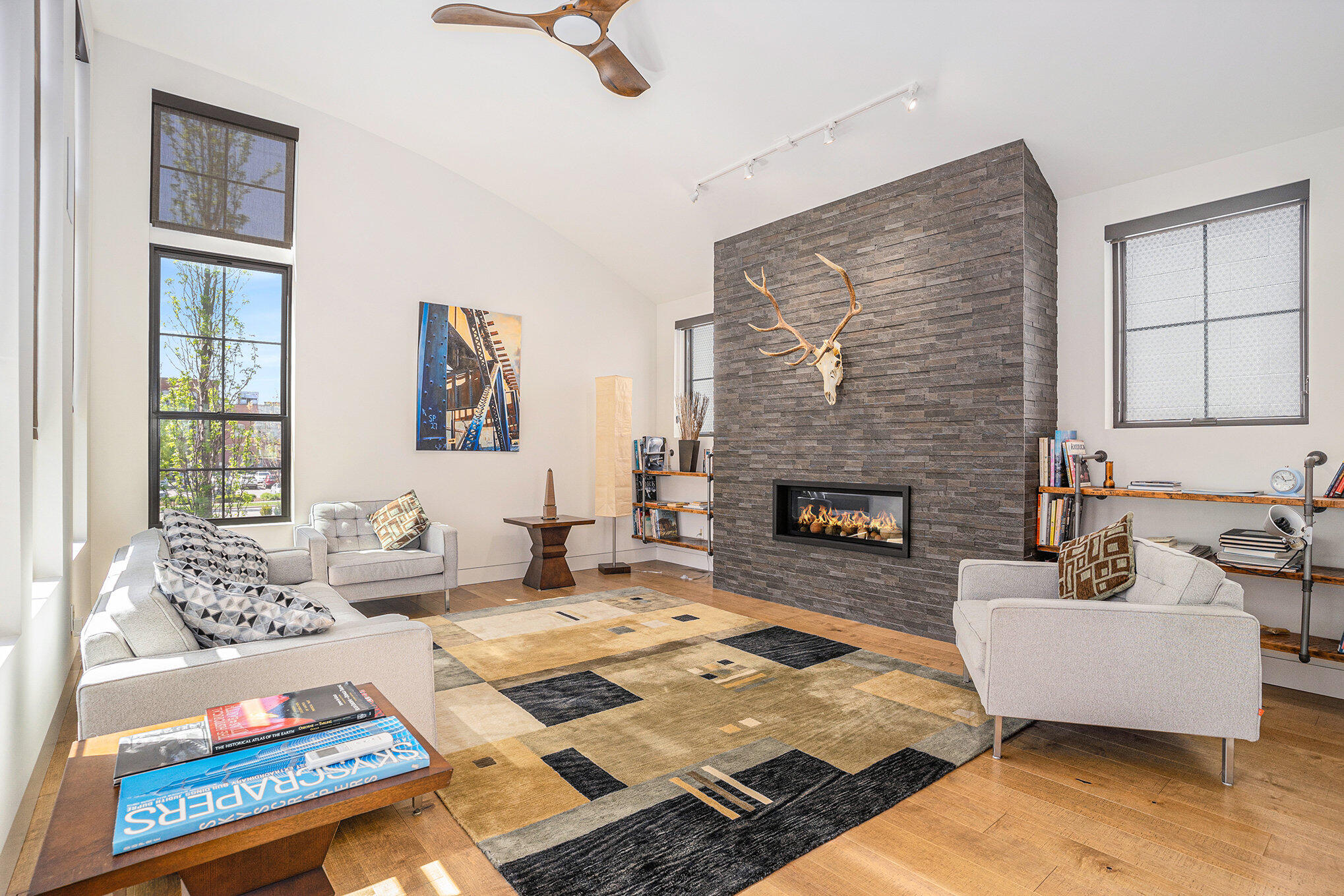 26 W 6th Street Street