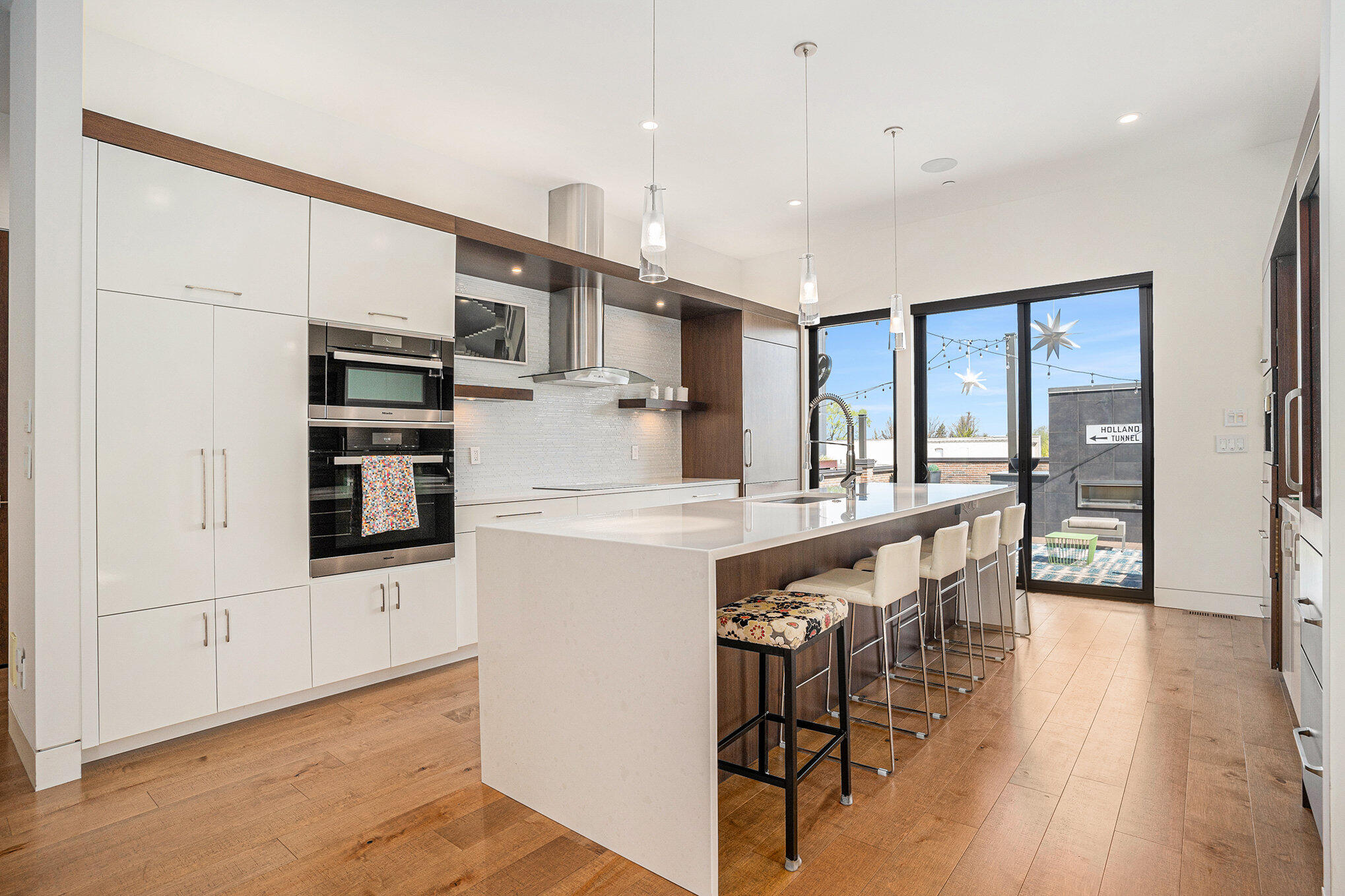 26 W 6th Street Street