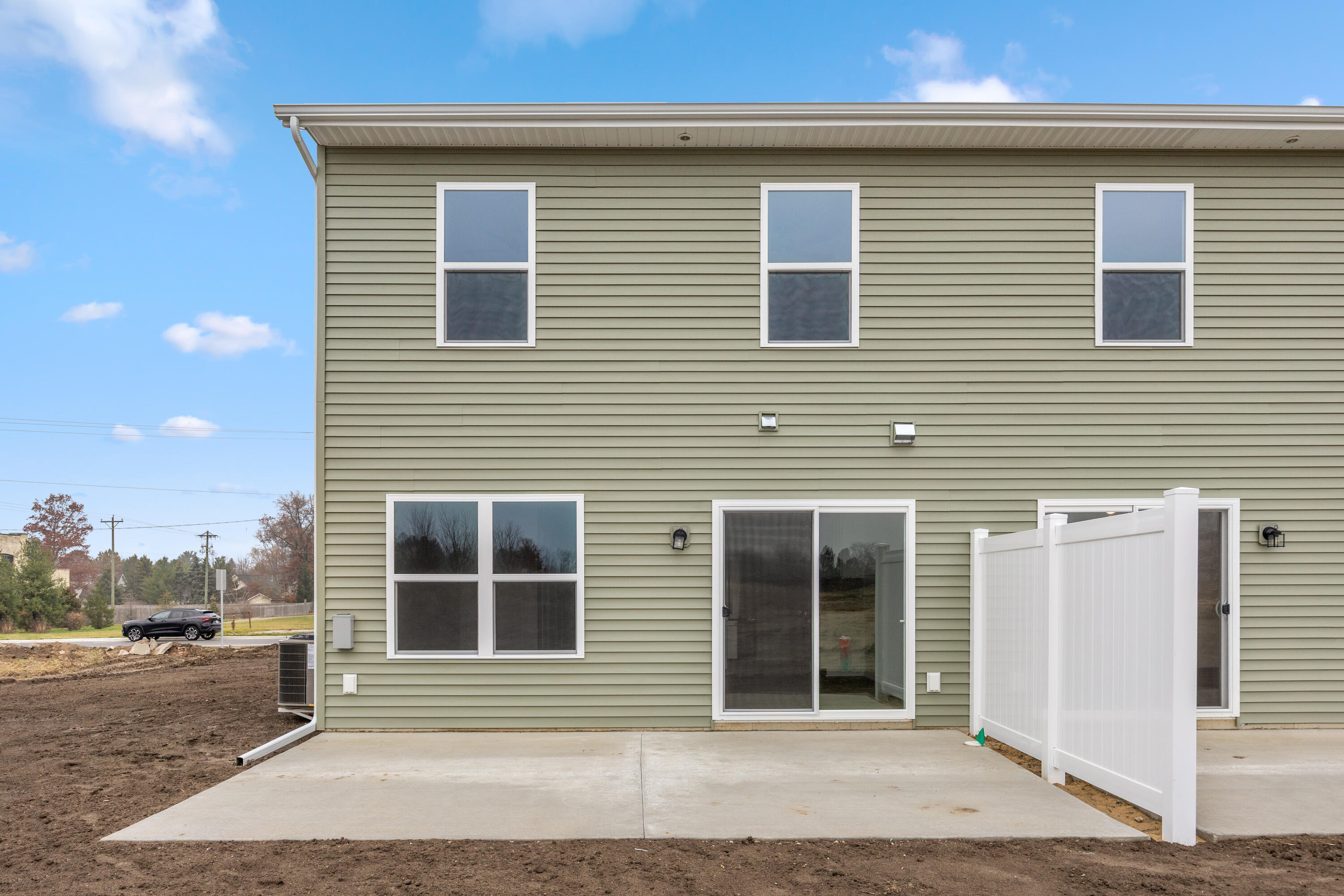 210 Elkenburg Street 1
