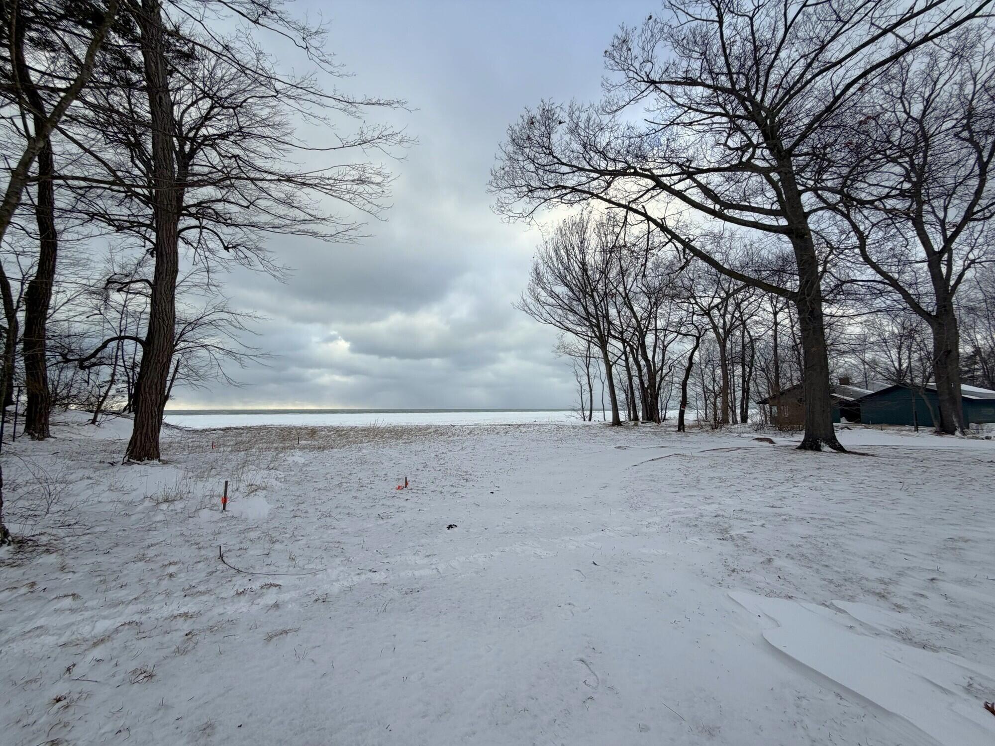 2268 Lakeshore Drive