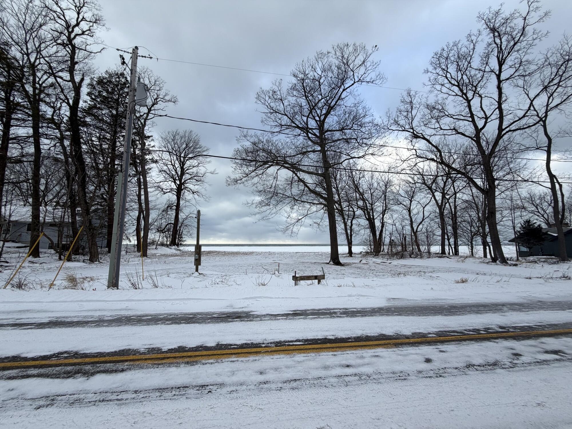 2268 Lakeshore Drive