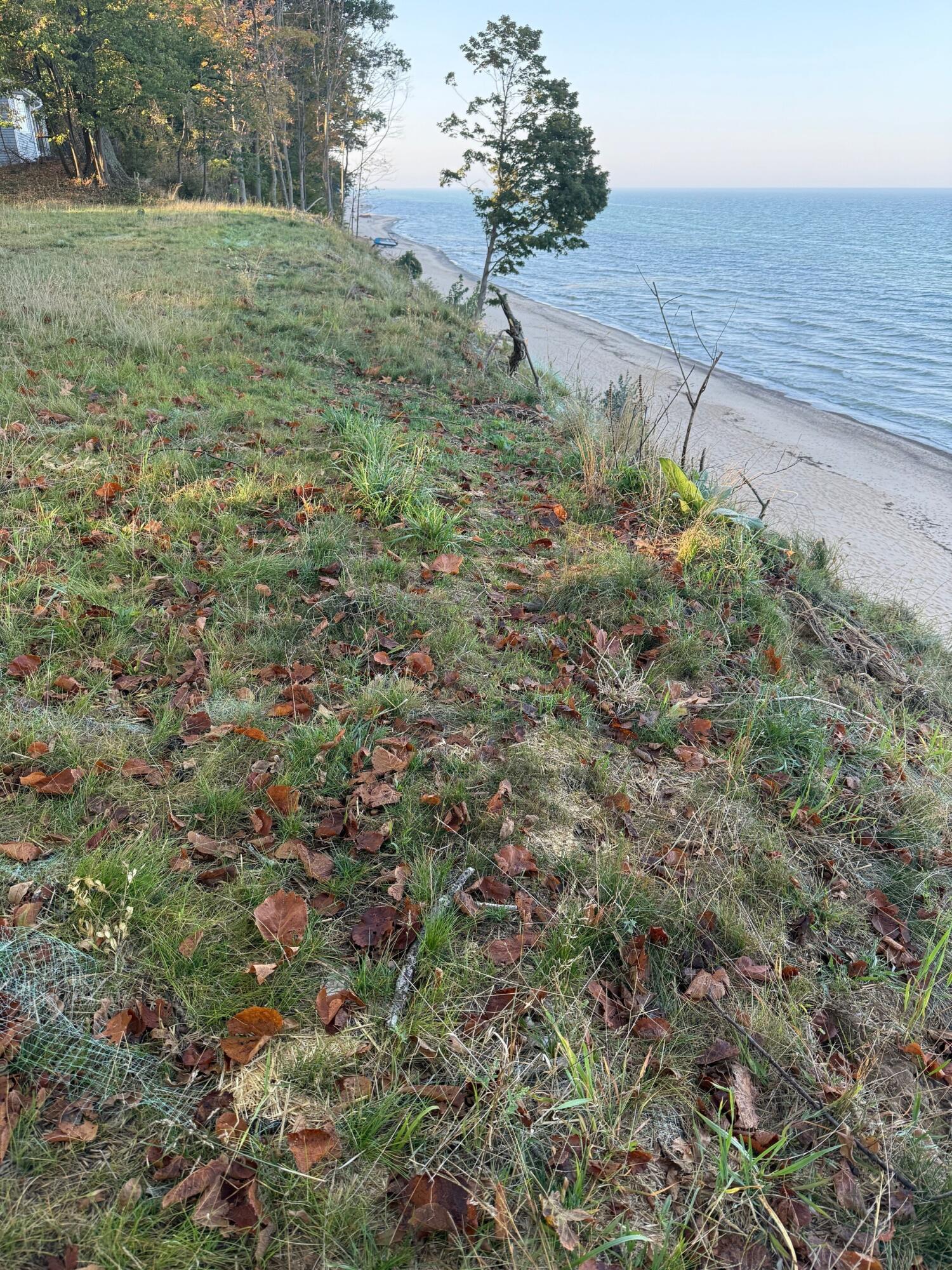 2268 Lakeshore Drive