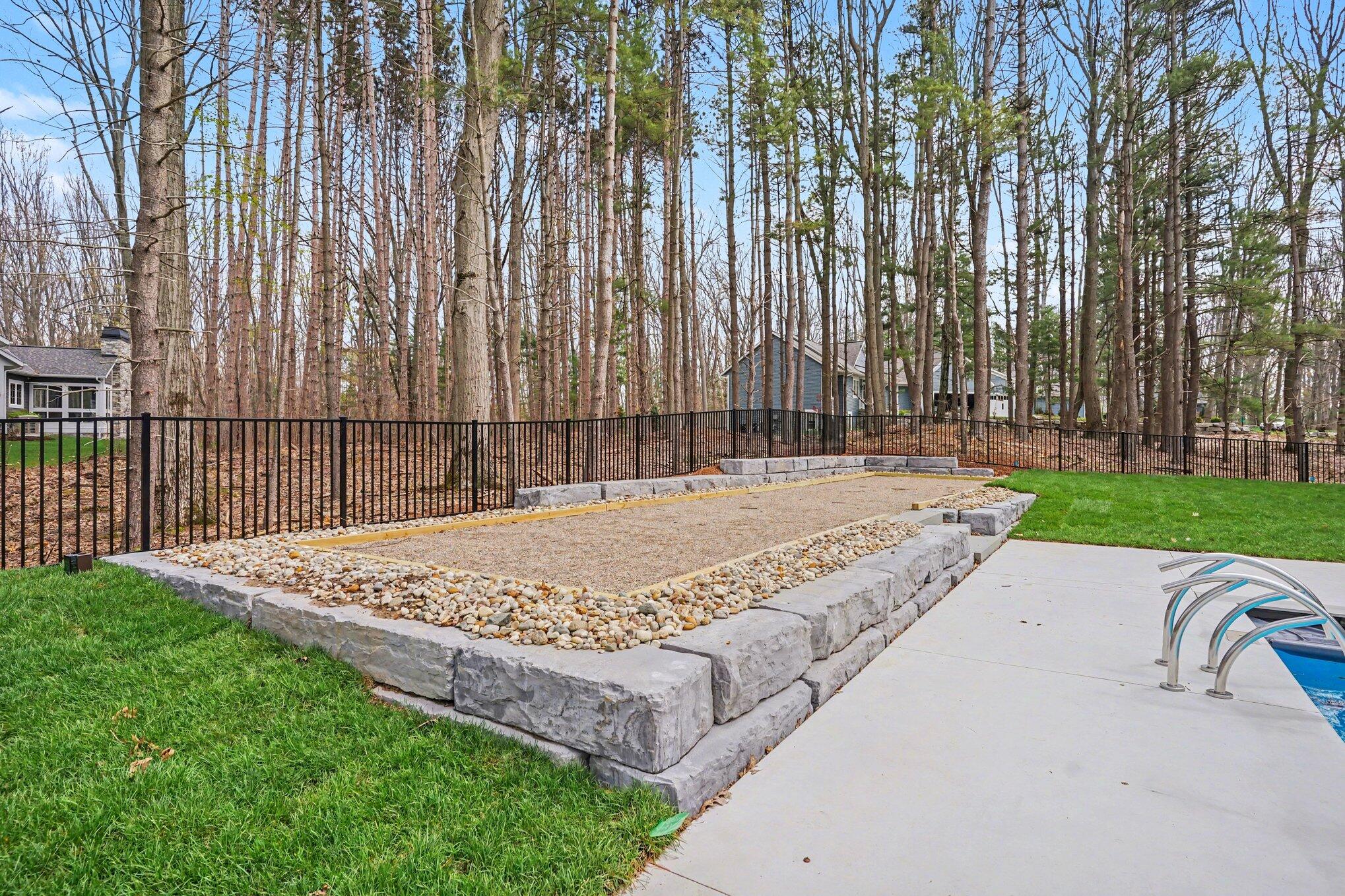 14805 Crest View Court