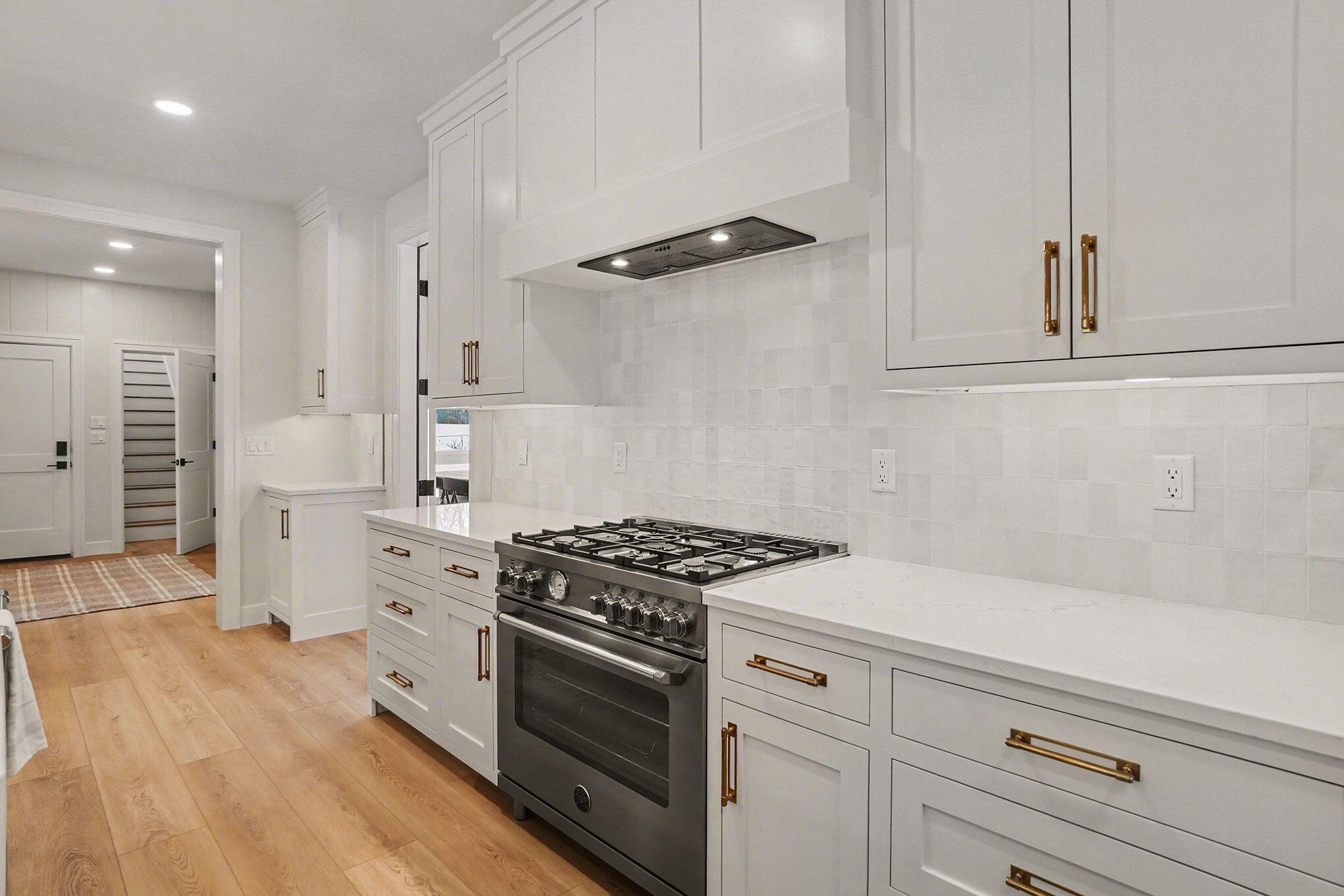 14805 Crest View Court