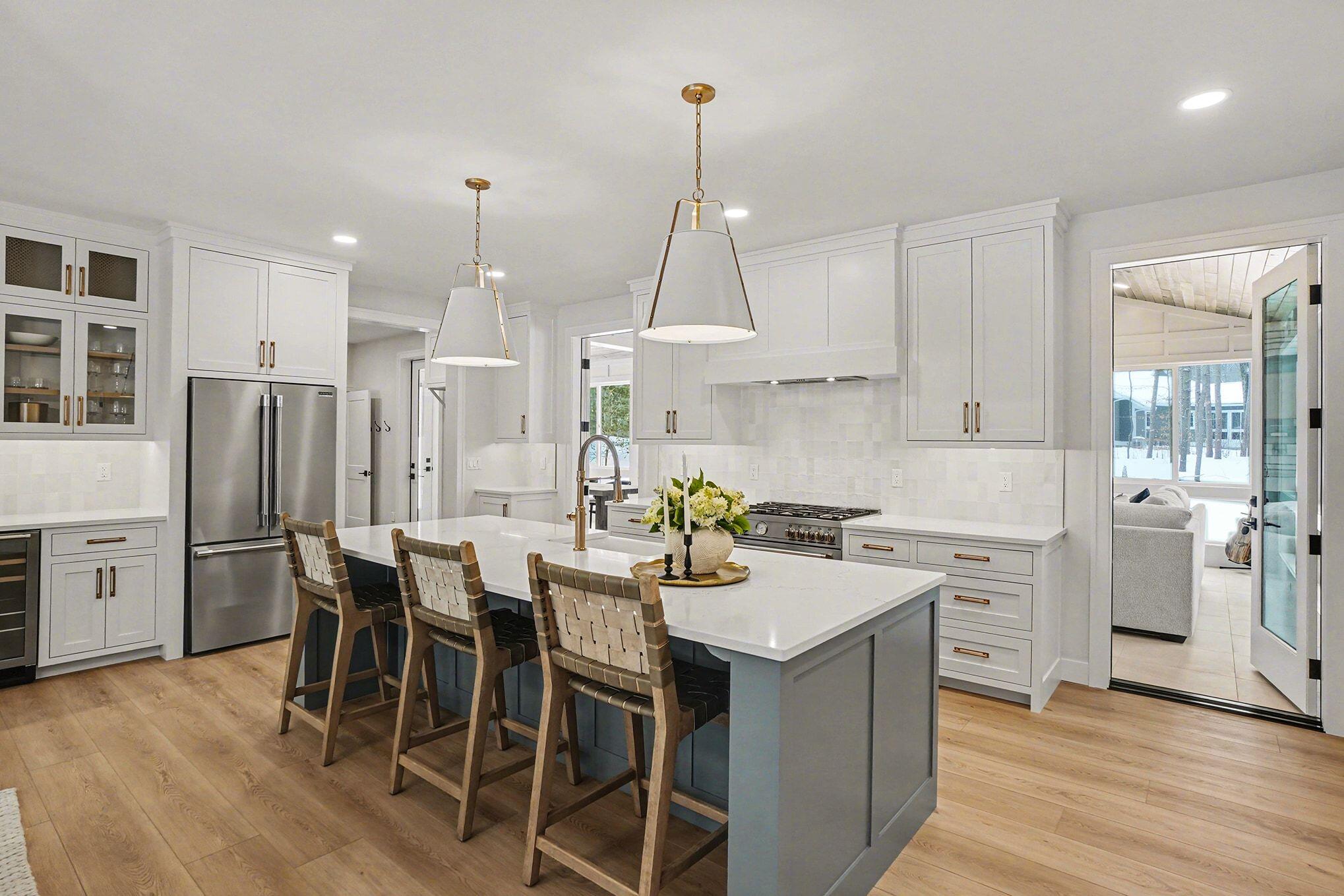 14805 Crest View Court