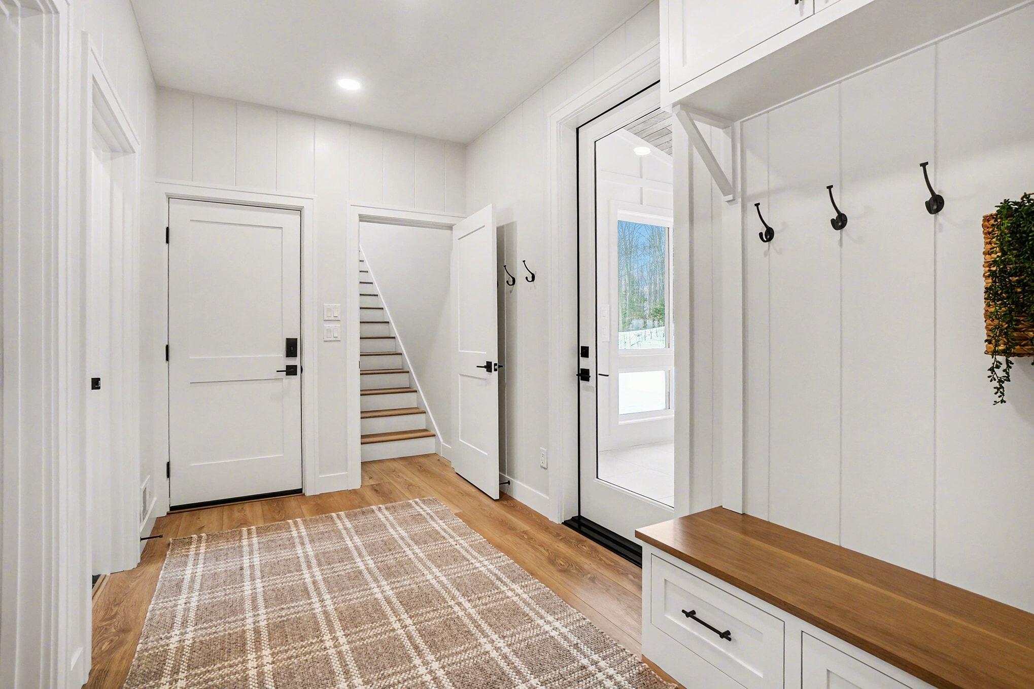 14805 Crest View Court