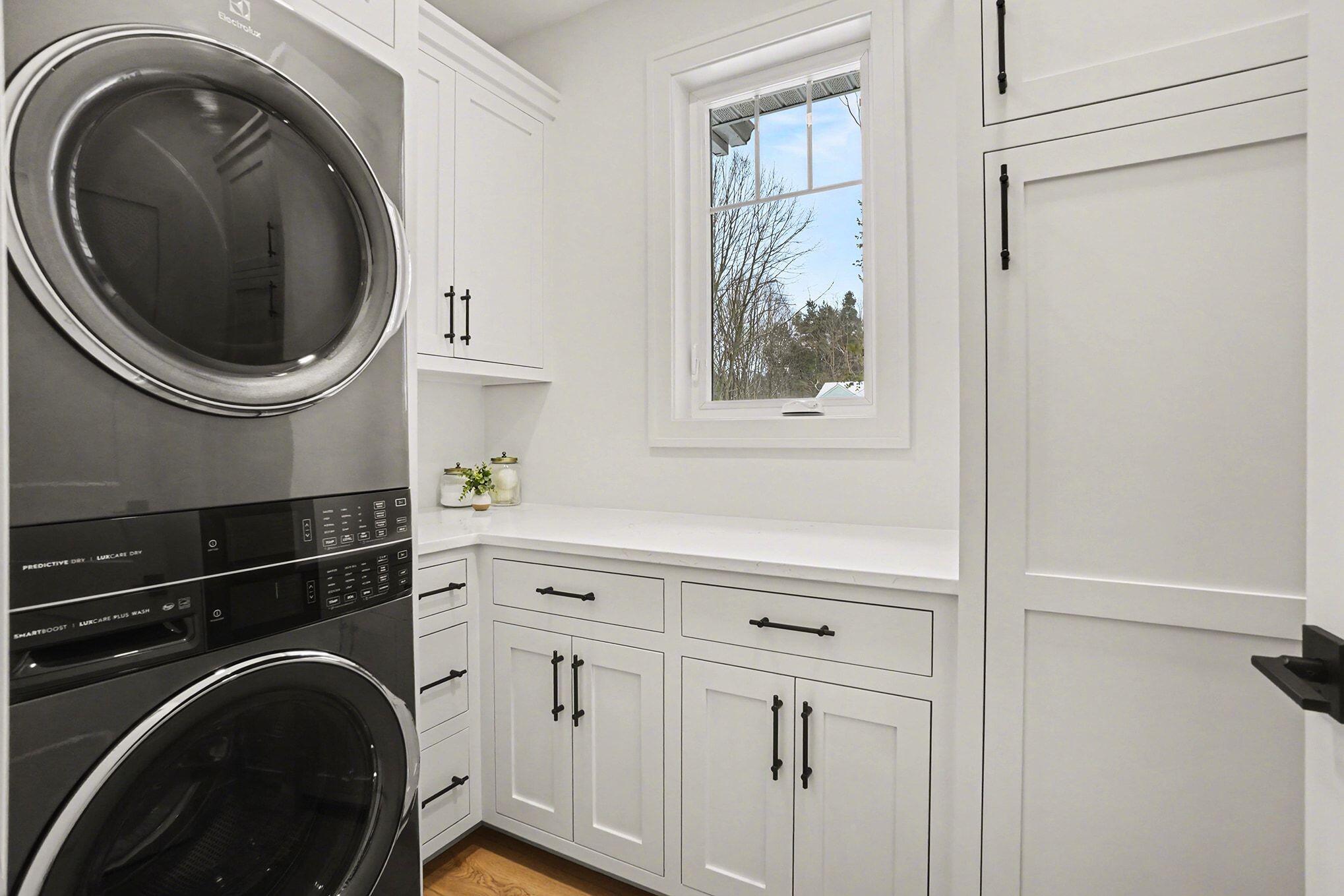 14805 Crest View Court