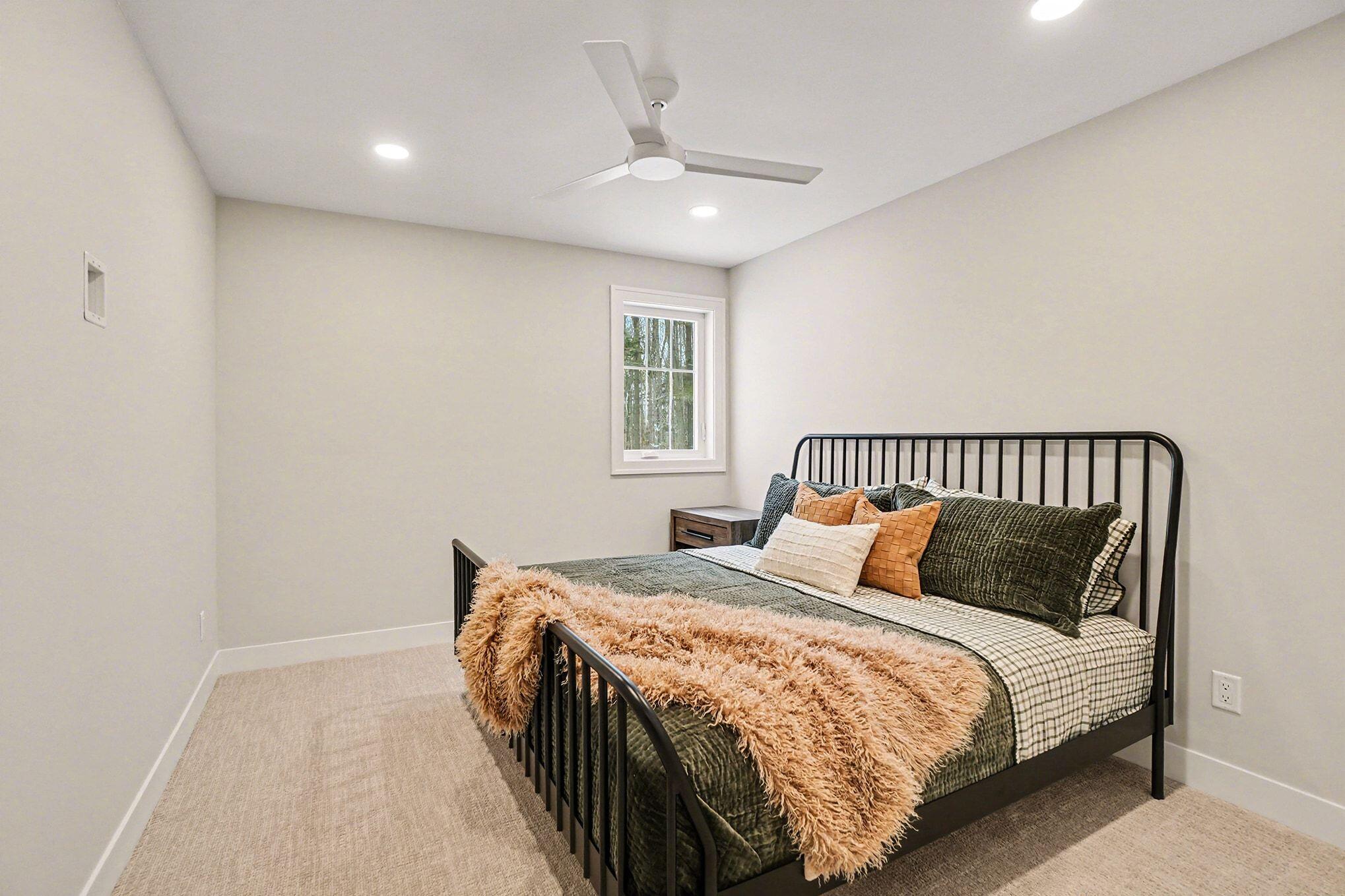 14805 Crest View Court